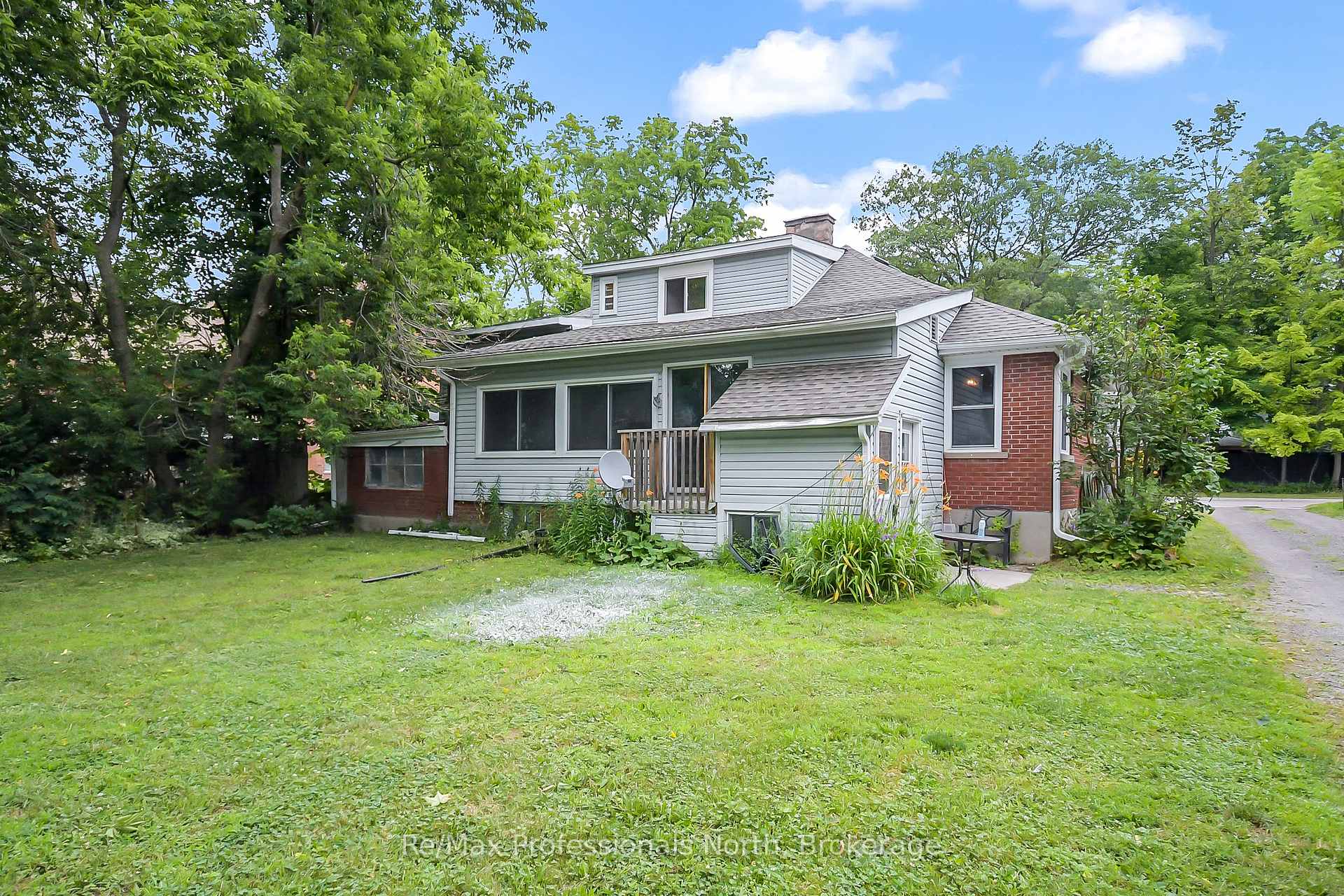 Photo 40 of 175 Sarah Street S, Gravenhurst, Muskoka (S) — HOMEH