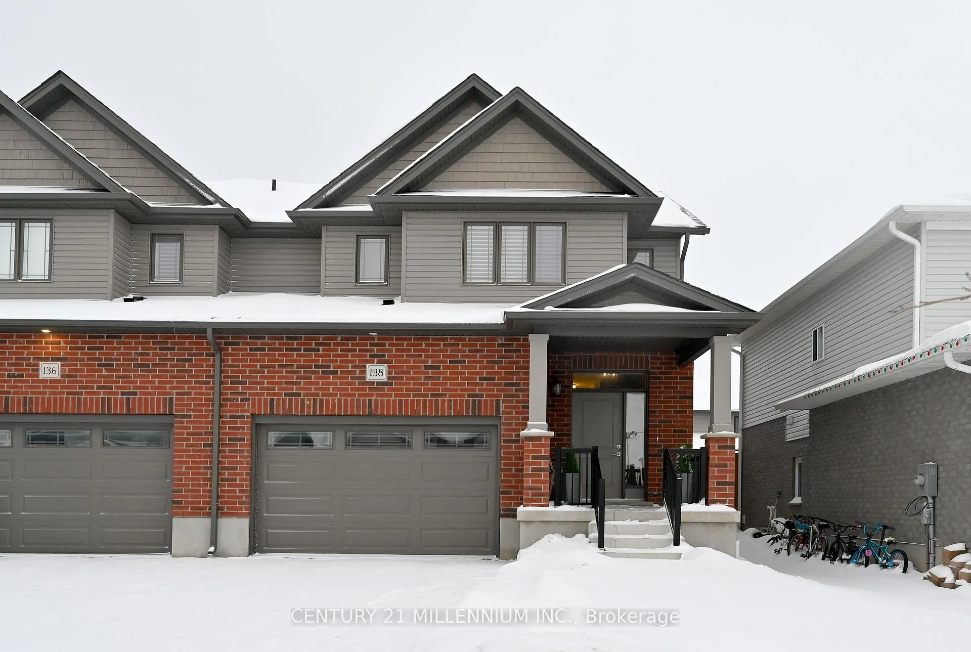 Front of 138 Woodberry Crescent
