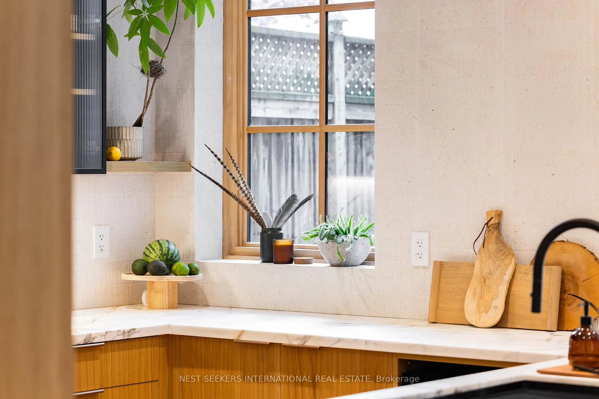 Photo 14 of 203 Willow Avenue, Toronto, The Beaches — HOMEH