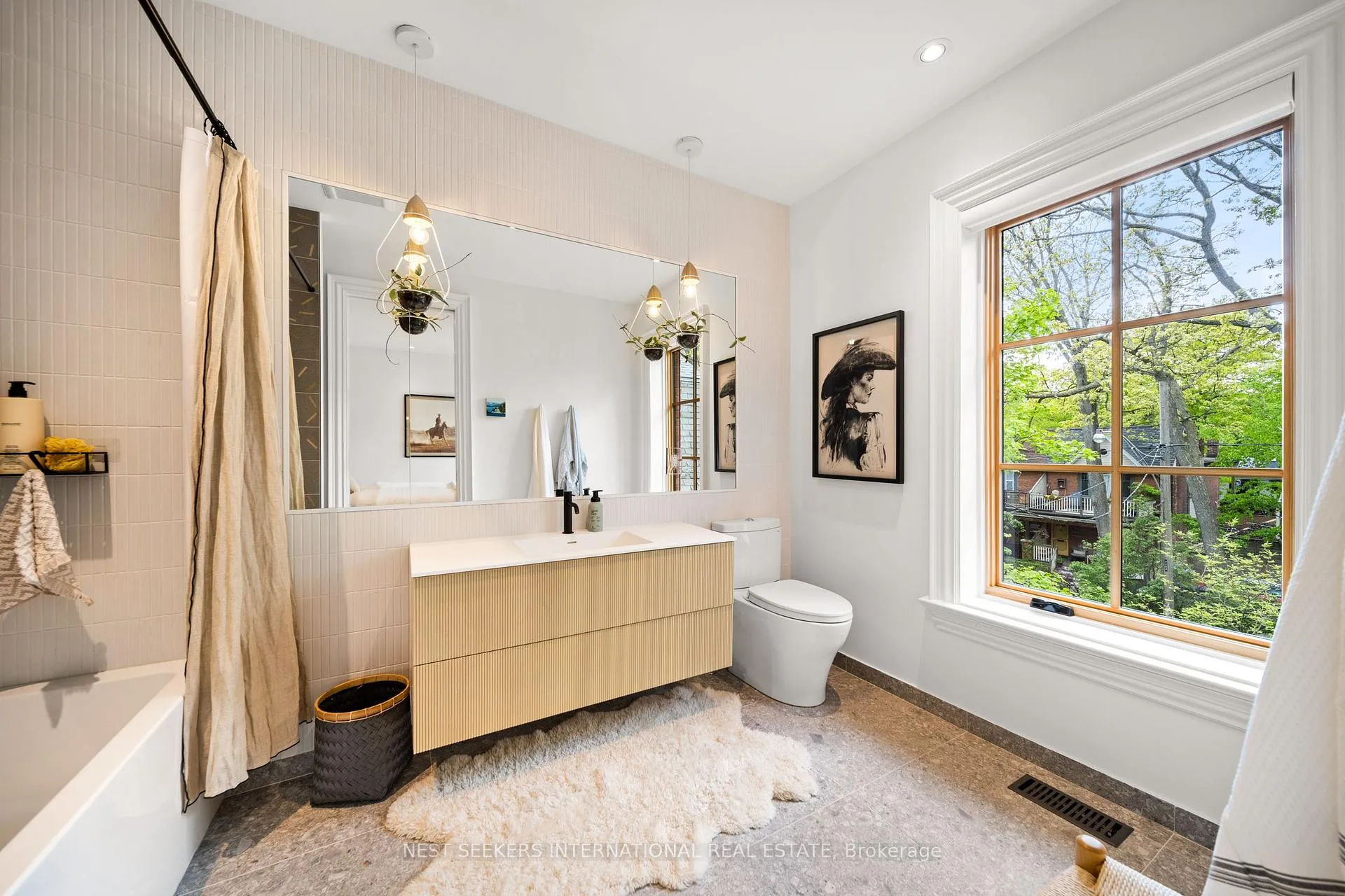 Photo 27 of 203 Willow Avenue, Toronto, The Beaches — HOMEH