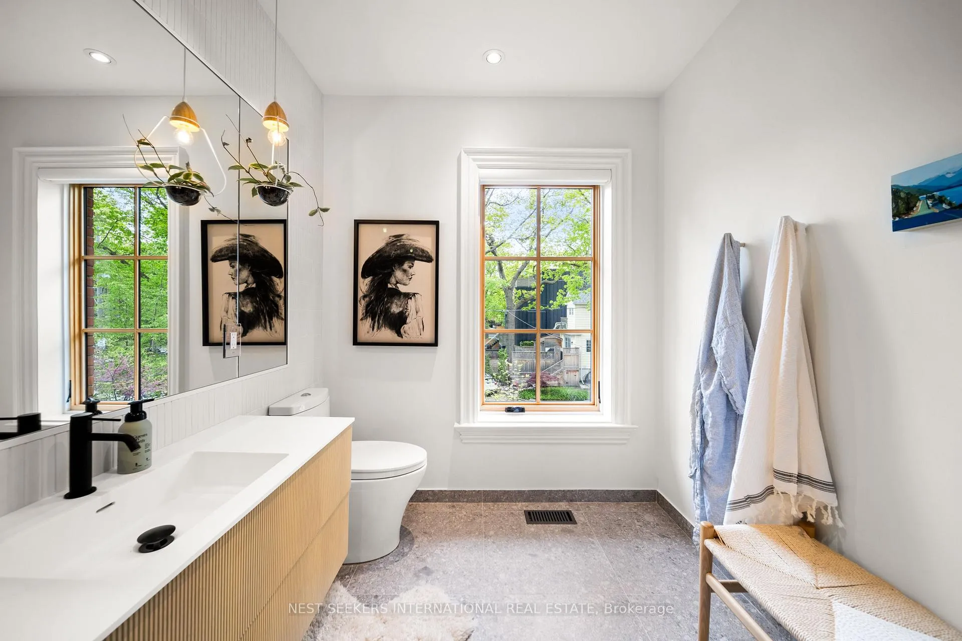 Photo 28 of 203 Willow Avenue, Toronto, The Beaches — HOMEH