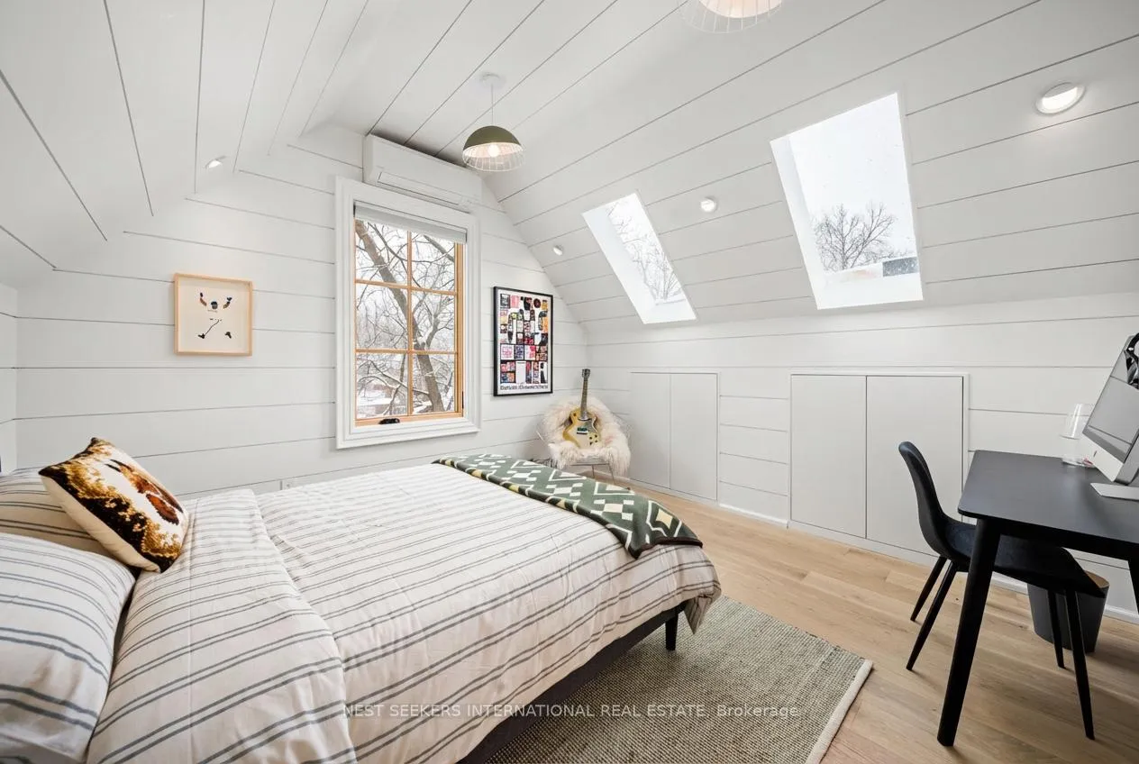 Photo 31 of 203 Willow Avenue, Toronto, The Beaches — HOMEH