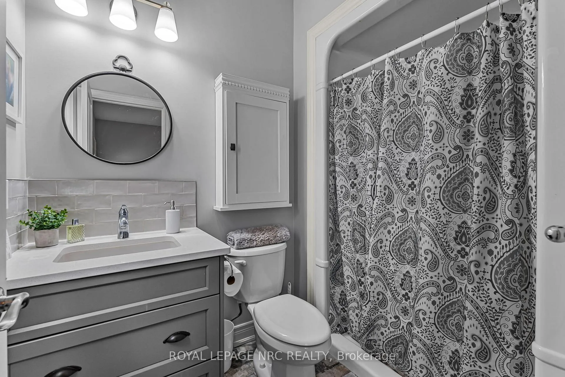 Photo 14 of 23 Abbott Place, Pelham, Fonthill — HOMEH