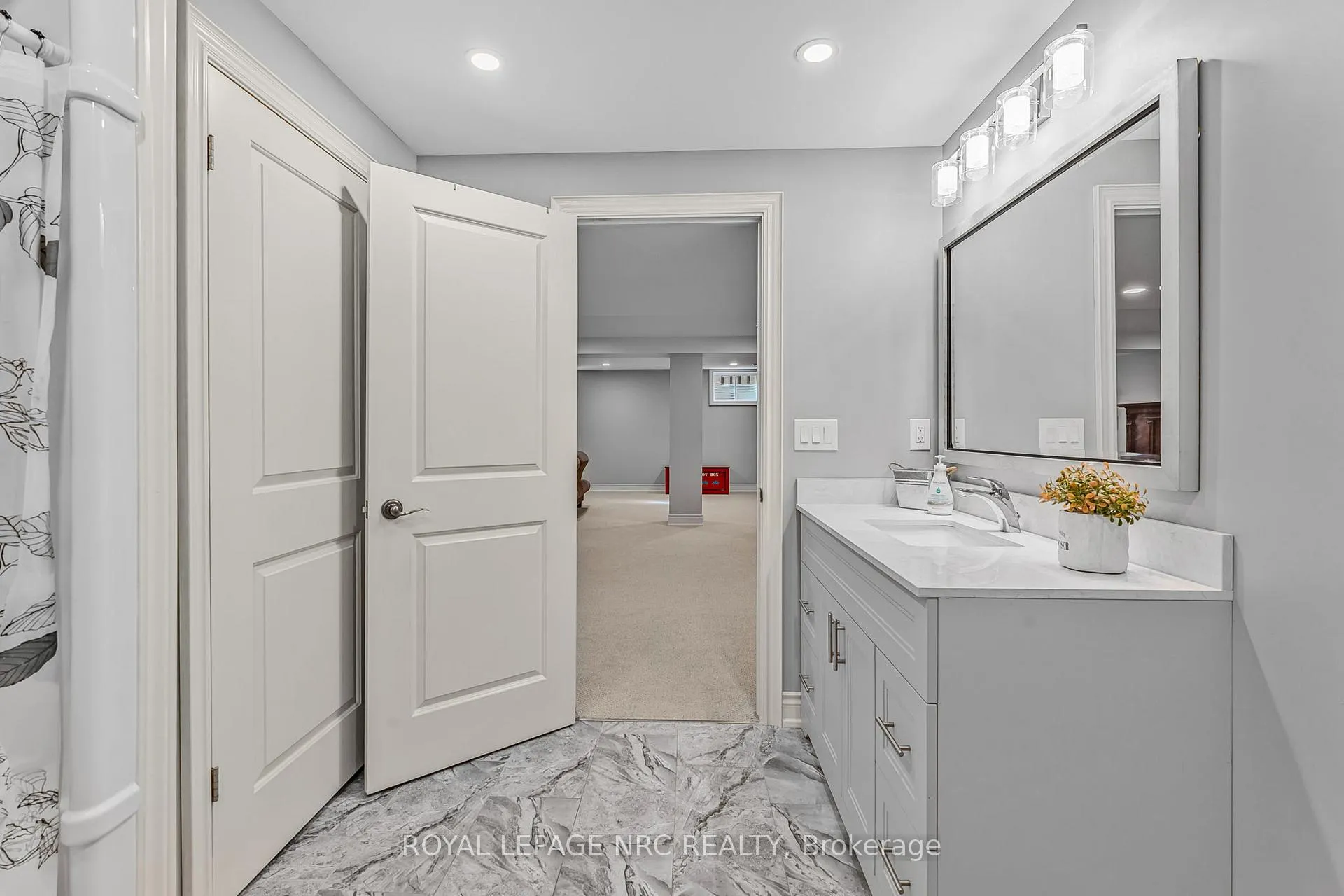 Photo 33 of 23 Abbott Place, Pelham, Fonthill — HOMEH