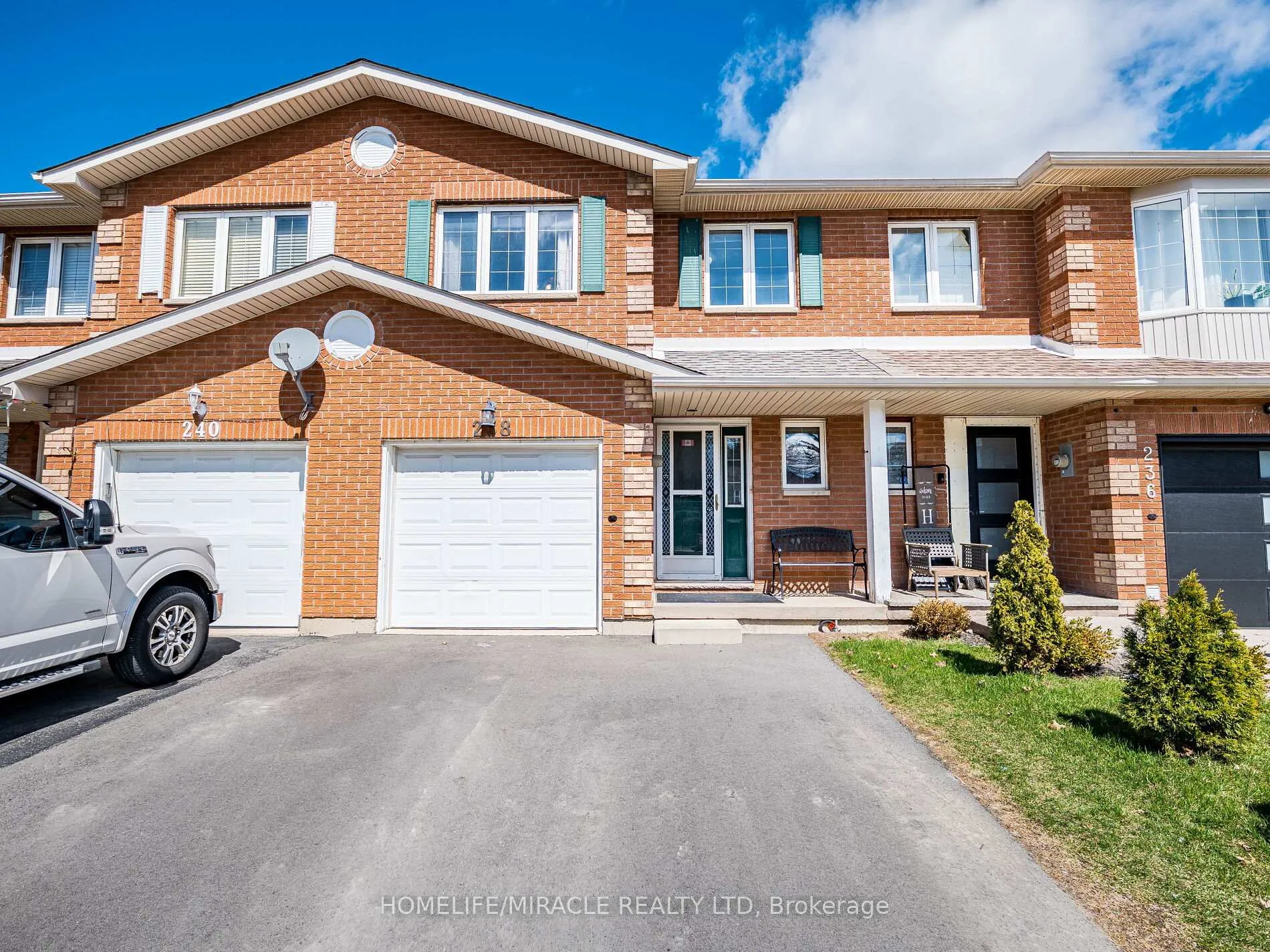 Photo 1 of 238 Candlewood Drive, Hamilton, Stoney Creek — HOMEH