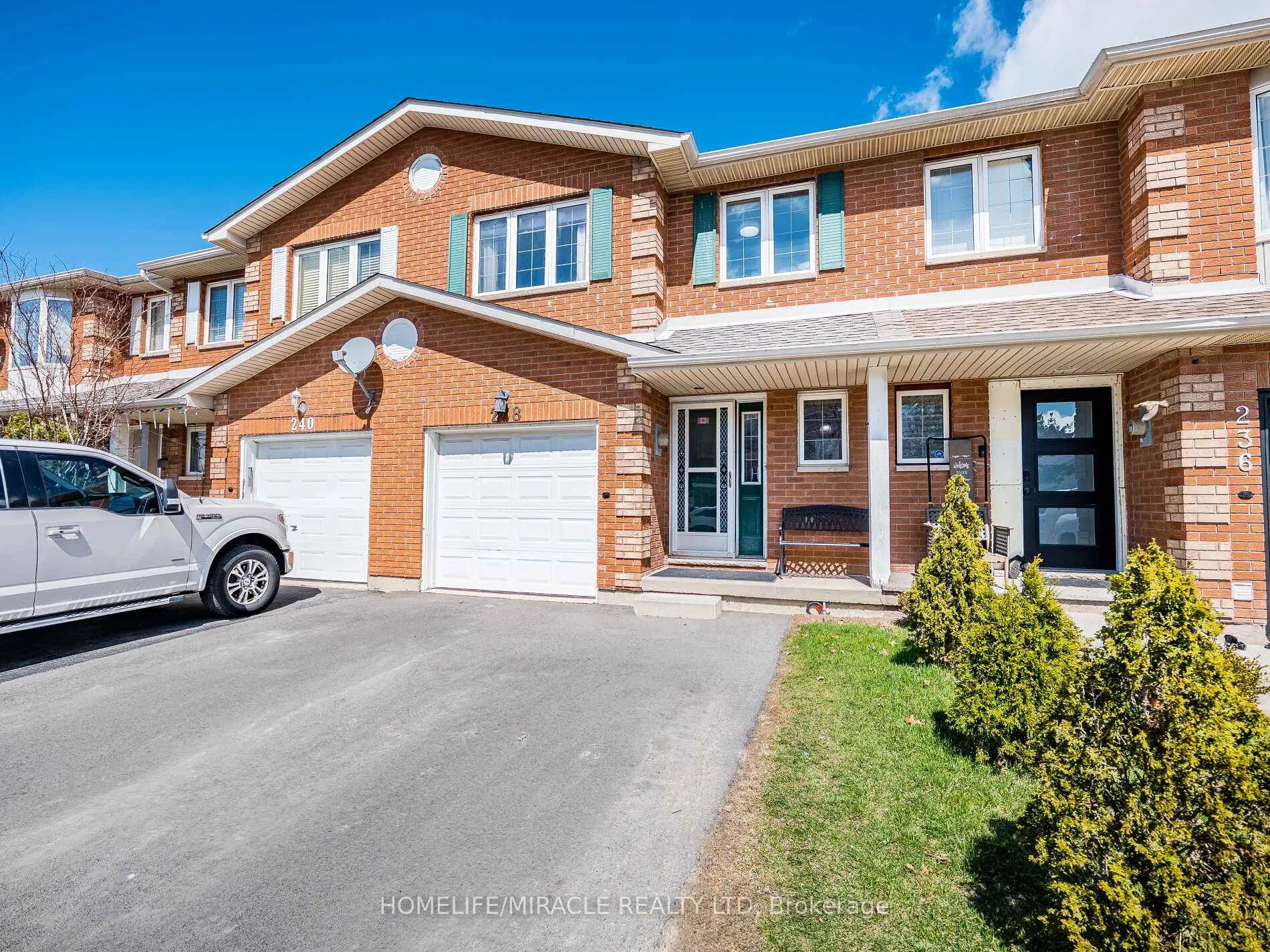 Photo 3 of 238 Candlewood Drive, Hamilton, Stoney Creek — HOMEH