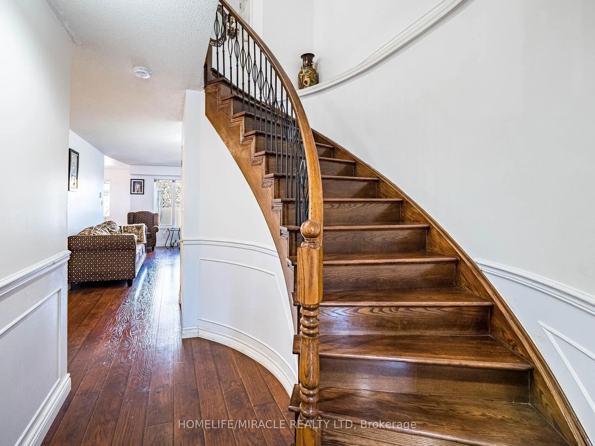 Photo 7 of 238 Candlewood Drive, Hamilton, Stoney Creek — HOMEH