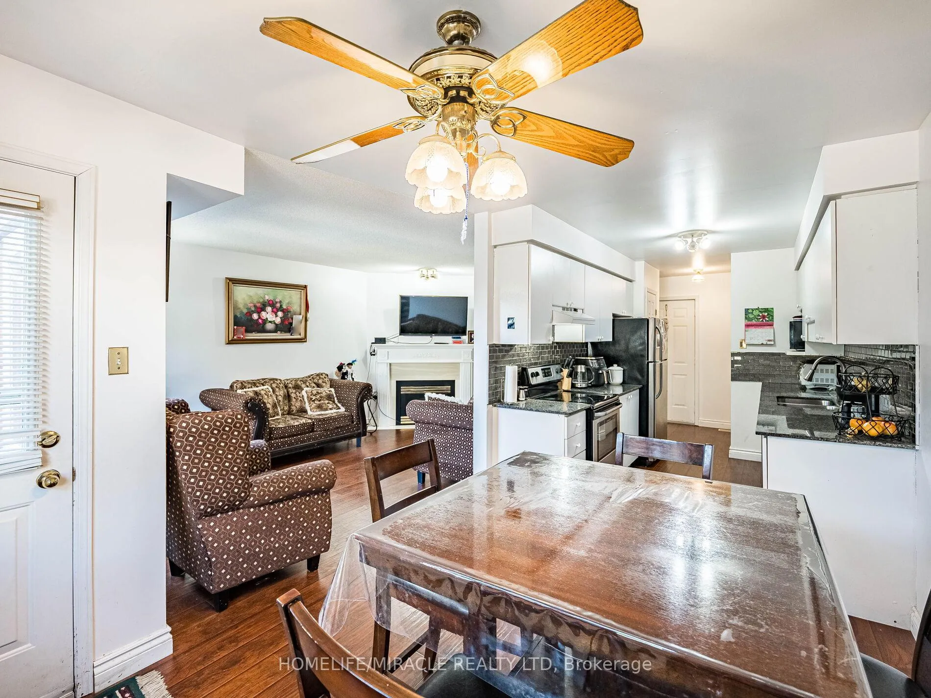 Photo 13 of 238 Candlewood Drive, Hamilton, Stoney Creek — HOMEH