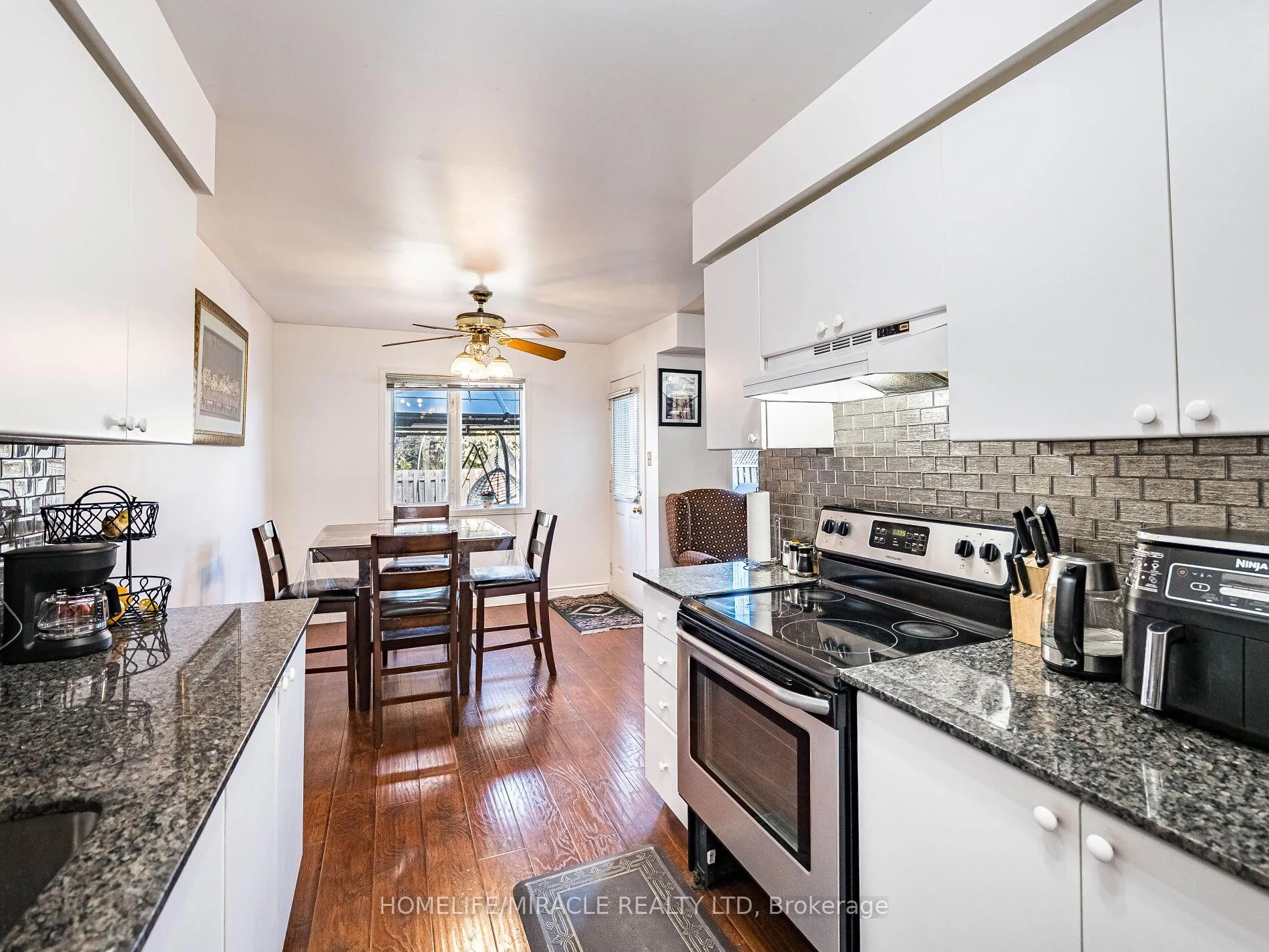 Photo 19 of 238 Candlewood Drive, Hamilton, Stoney Creek — HOMEH
