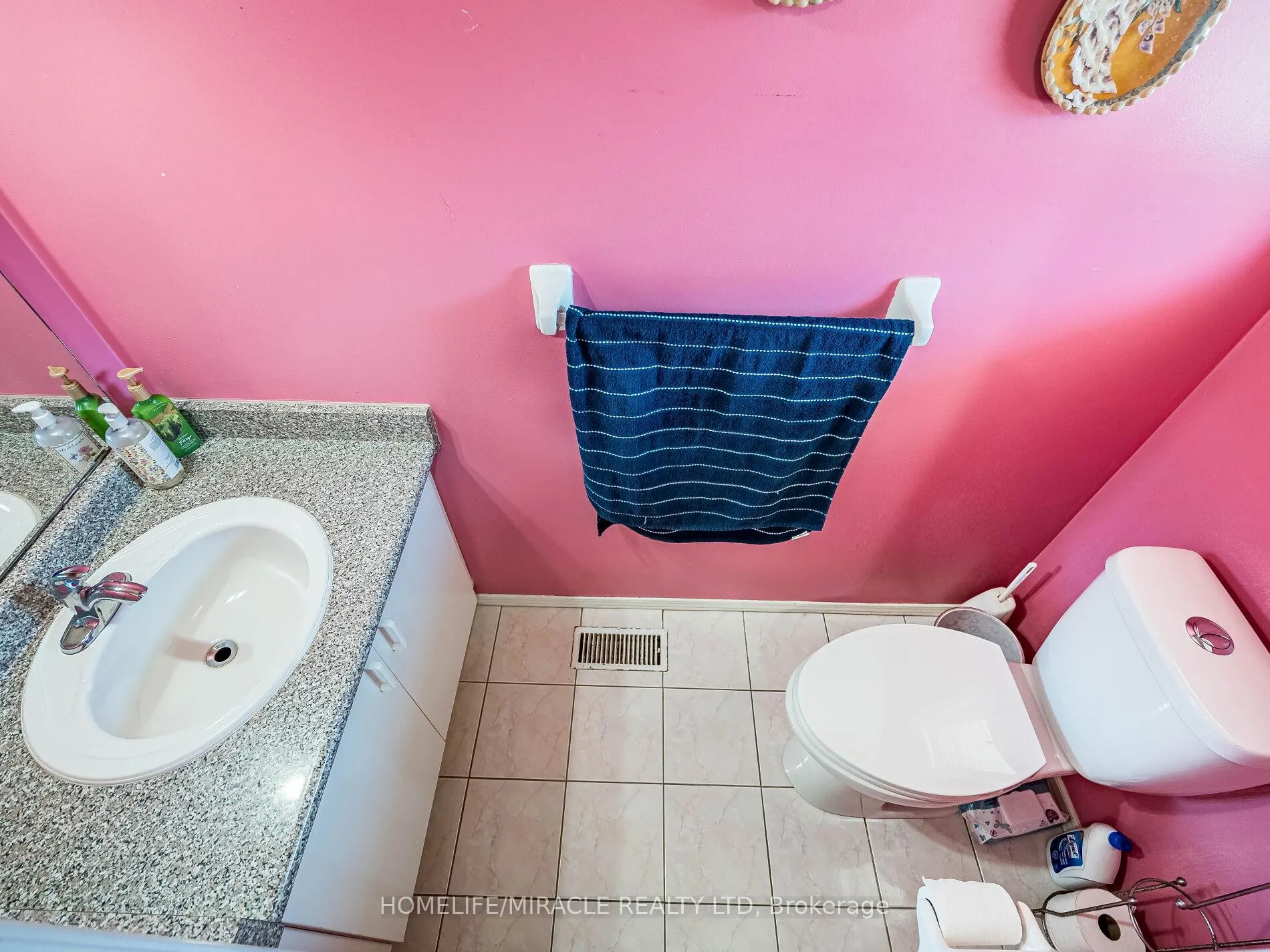 Photo 21 of 238 Candlewood Drive, Hamilton, Stoney Creek — HOMEH