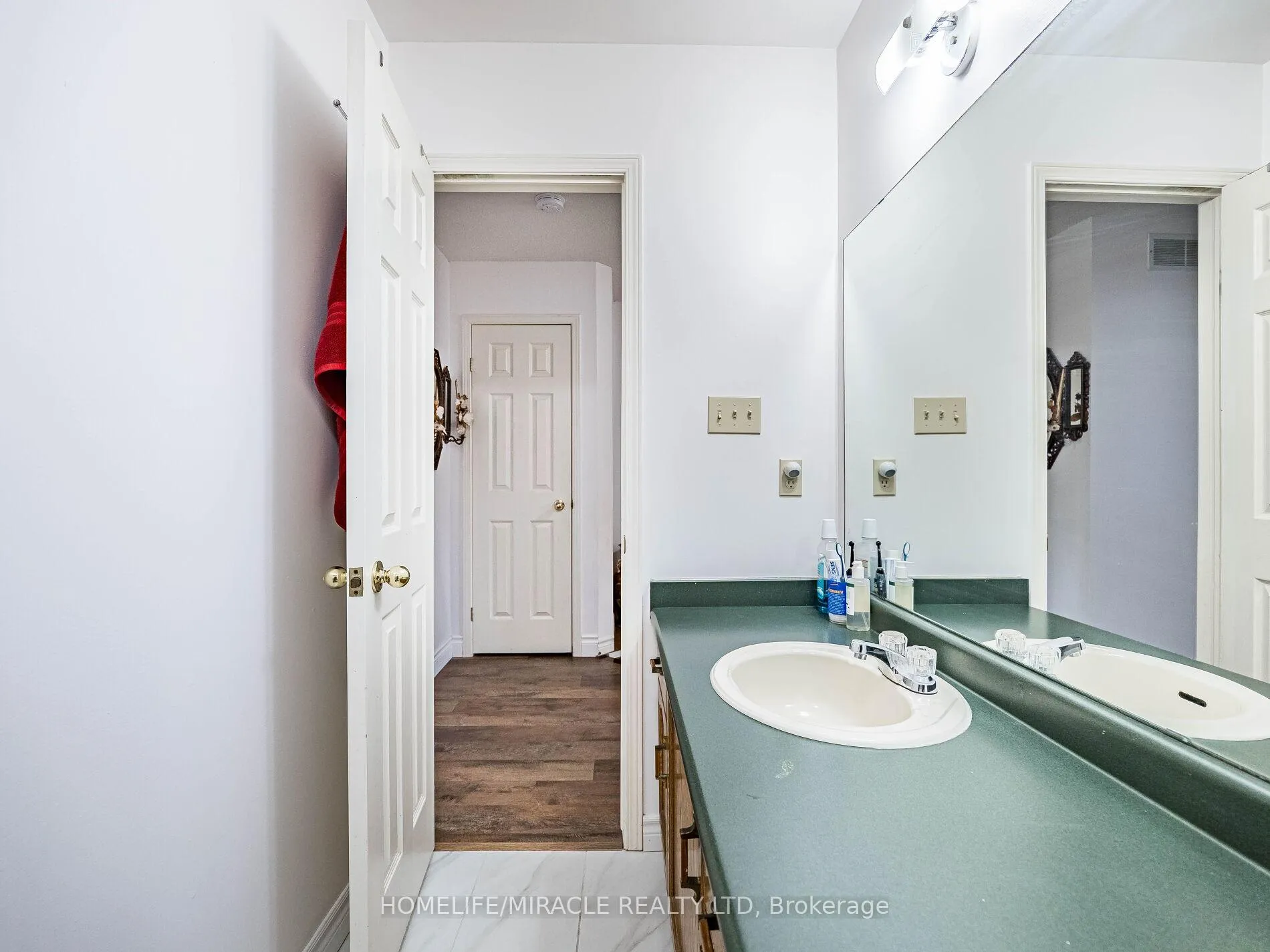 Photo 37 of 238 Candlewood Drive, Hamilton, Stoney Creek — HOMEH