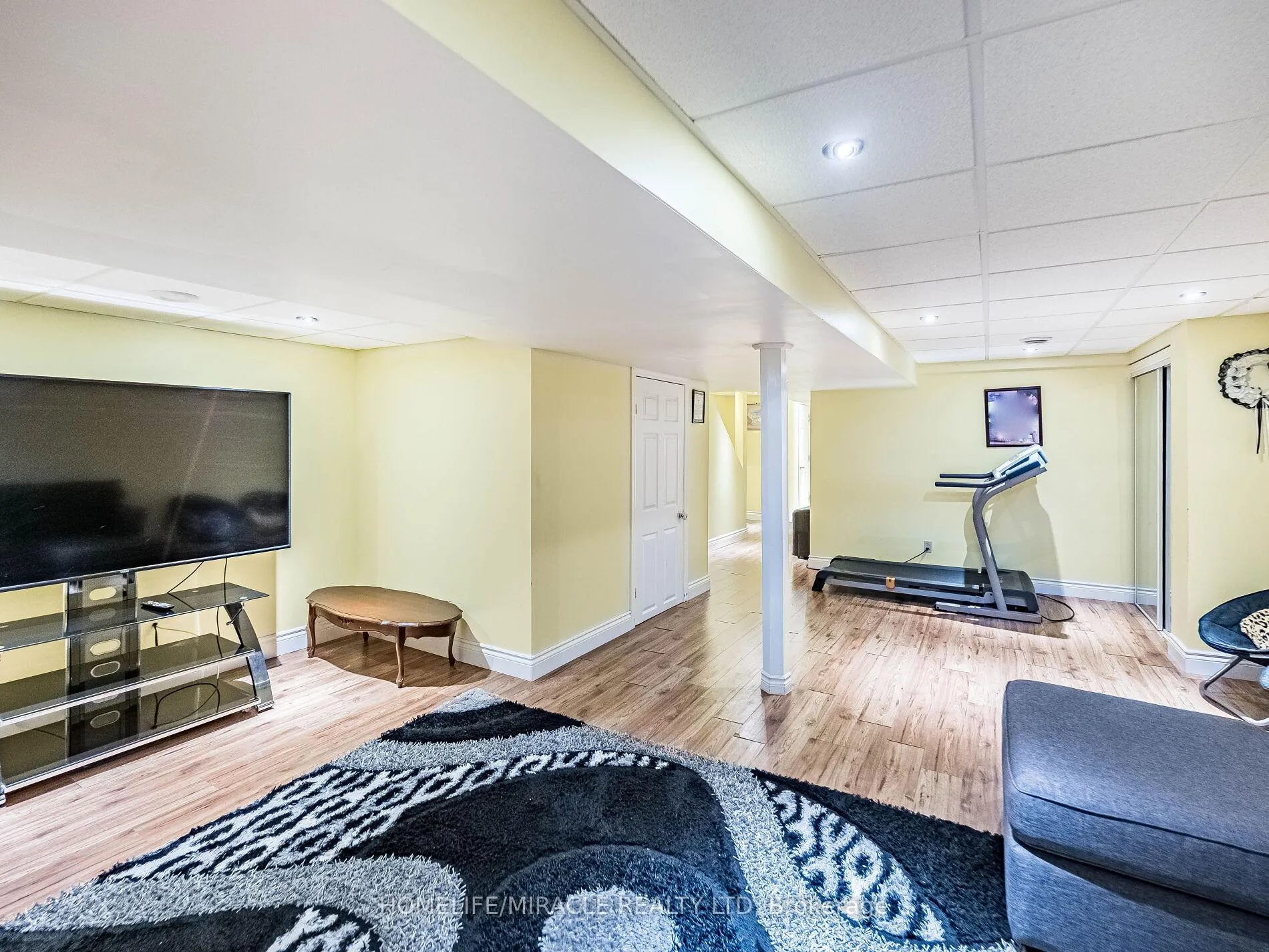 Photo 41 of 238 Candlewood Drive, Hamilton, Stoney Creek — HOMEH