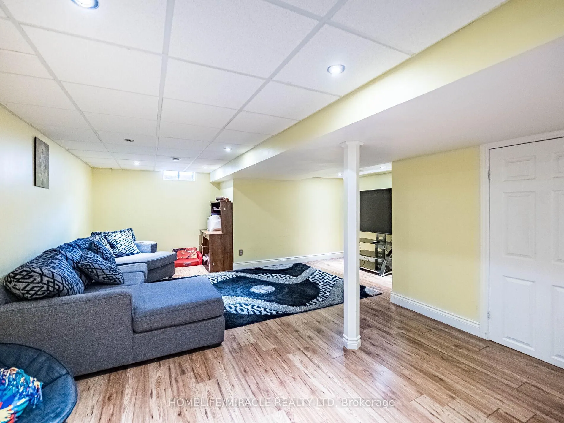 Photo 45 of 238 Candlewood Drive, Hamilton, Stoney Creek — HOMEH