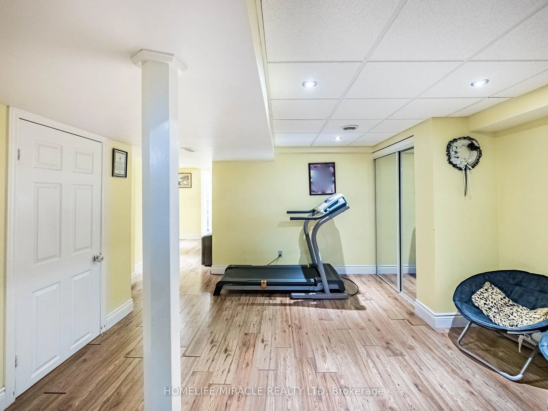 Photo 48 of 238 Candlewood Drive, Hamilton, Stoney Creek — HOMEH