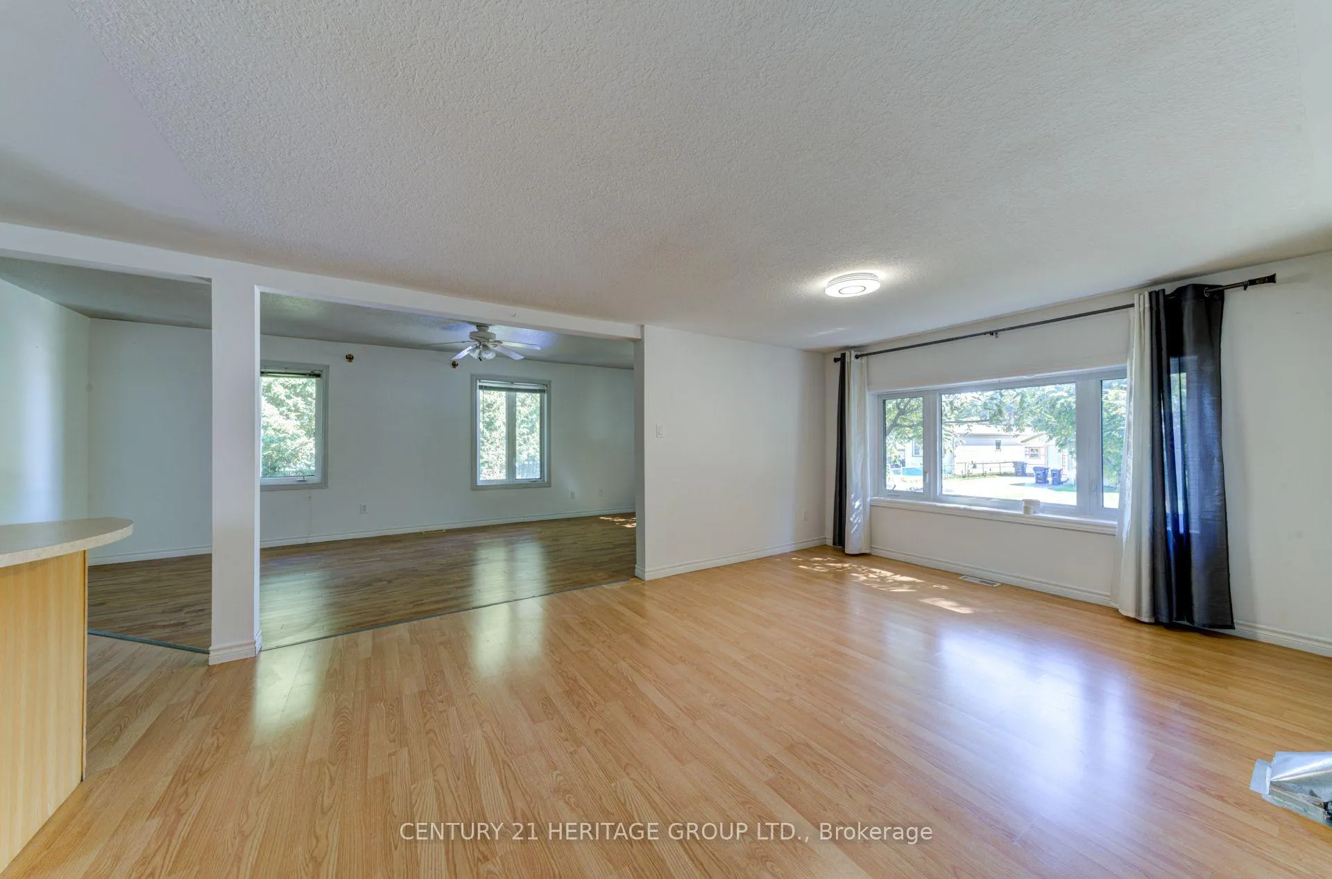 Photo 5 of 42 Shamrock Crescent, Essa, Rural Essa — HOMEH