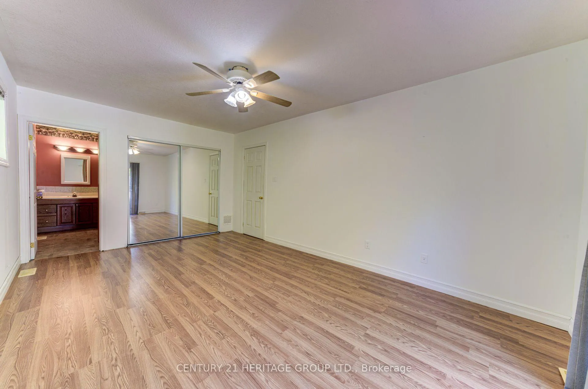 Photo 22 of 42 Shamrock Crescent, Essa, Rural Essa — HOMEH