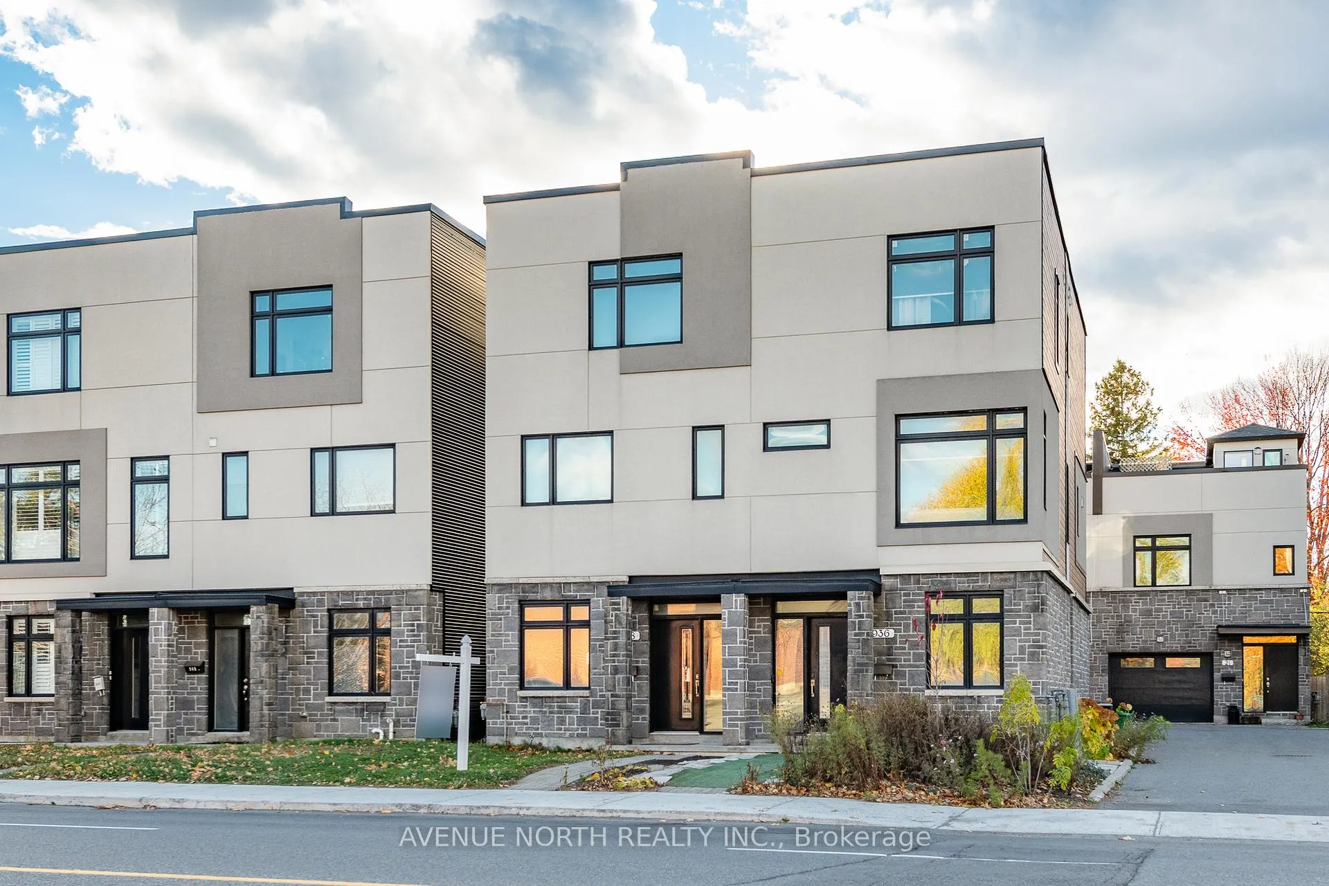 Front of 938 Woodroffe Avenue