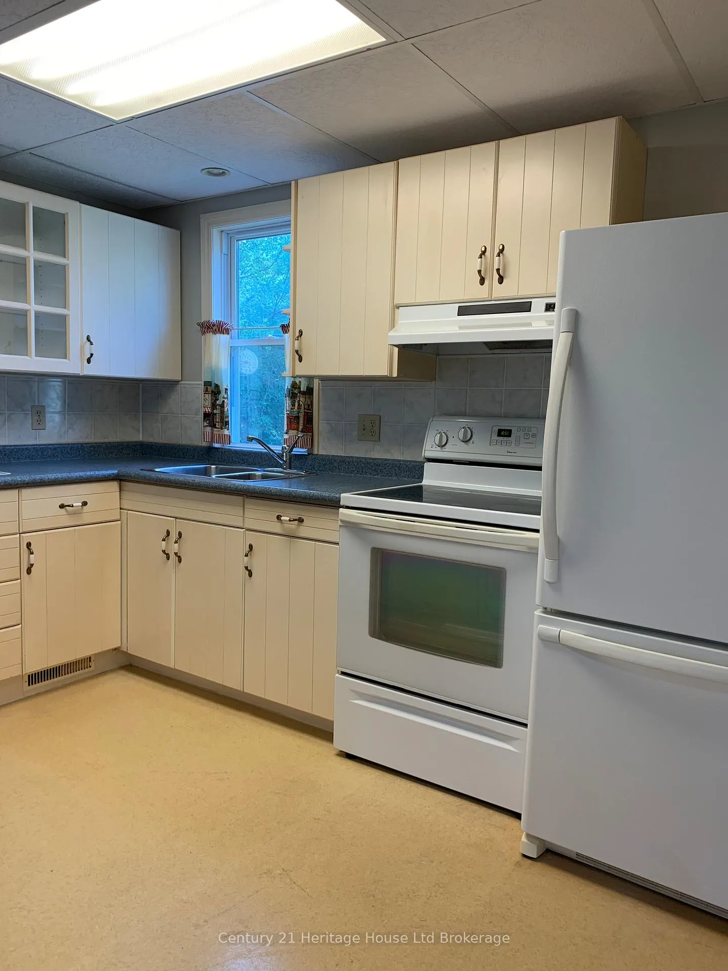 Photo 7 of 225 Algonquin Drive, South Huron, Exeter — HOMEH