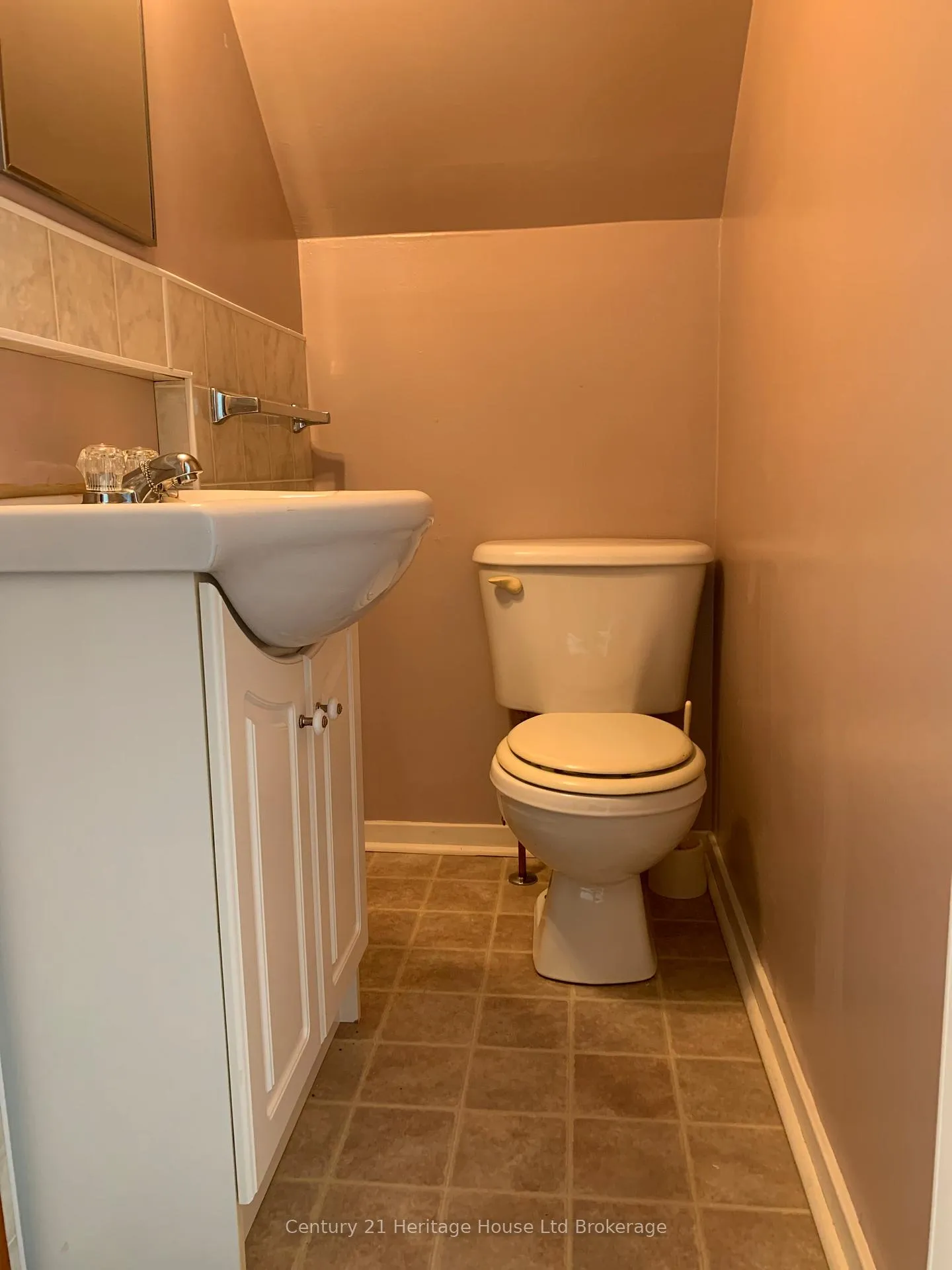 Photo 9 of 225 Algonquin Drive, South Huron, Exeter — HOMEH