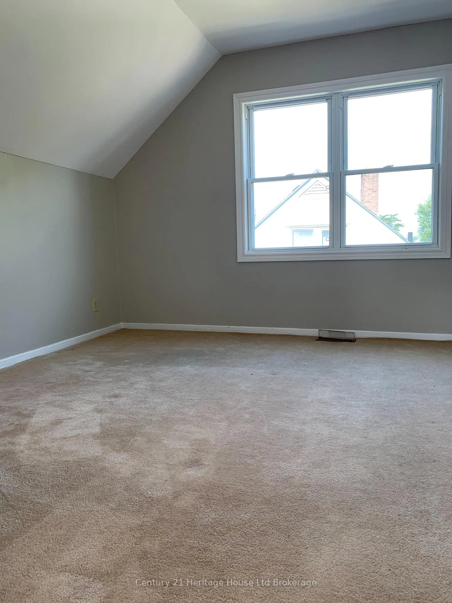 Photo 11 of 225 Algonquin Drive, South Huron, Exeter — HOMEH