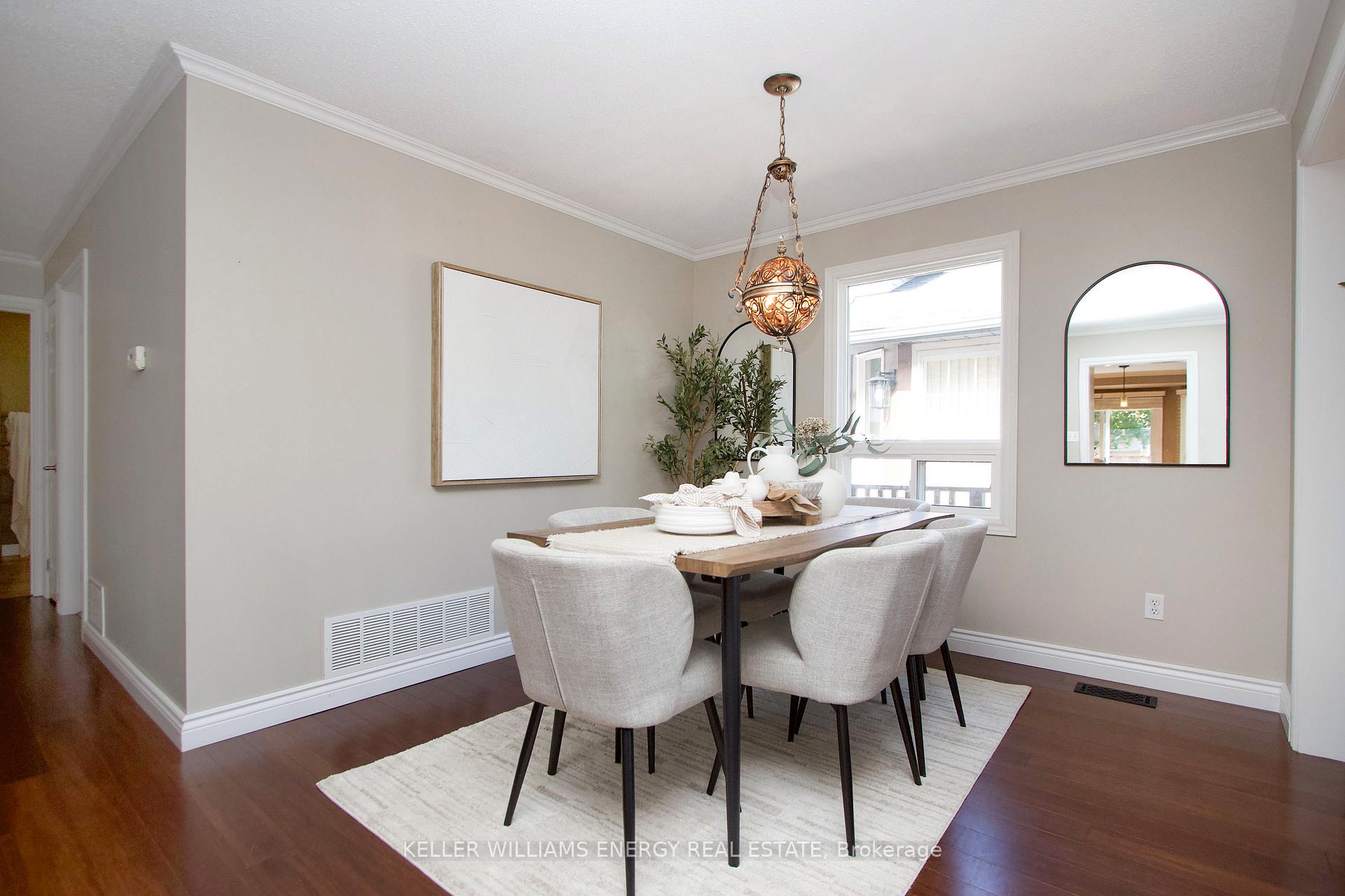 Photo 11 of 19 Stephen Avenue, Clarington, Courtice — HOMEH