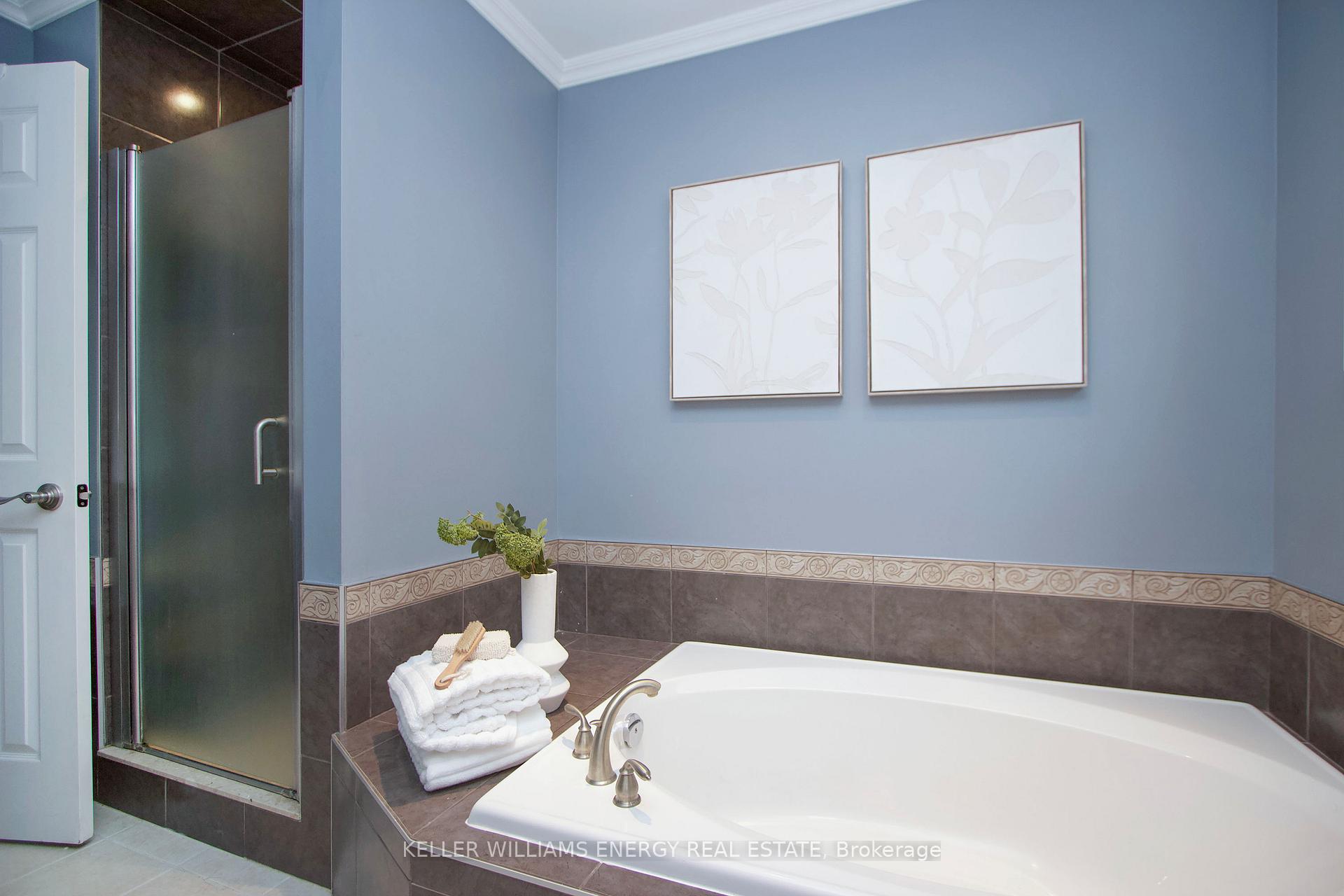 Photo 24 of 19 Stephen Avenue, Clarington, Courtice — HOMEH