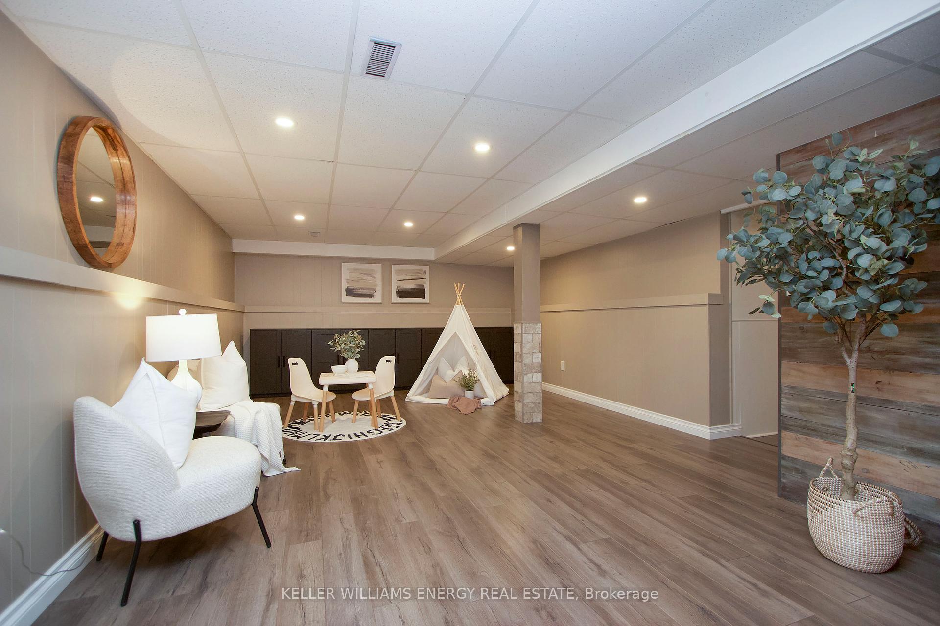 Photo 28 of 19 Stephen Avenue, Clarington, Courtice — HOMEH