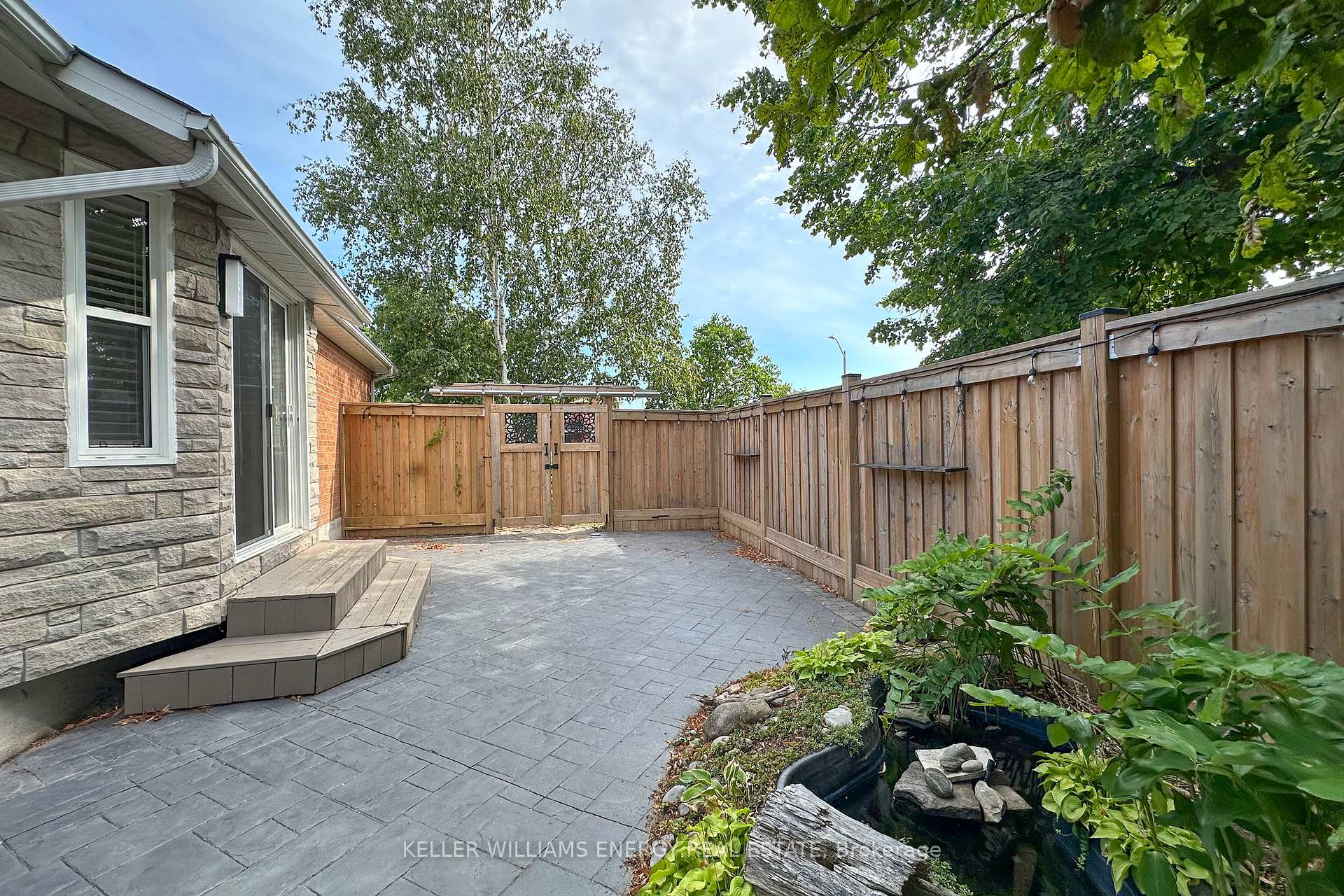 Photo 35 of 19 Stephen Avenue, Clarington, Courtice — HOMEH