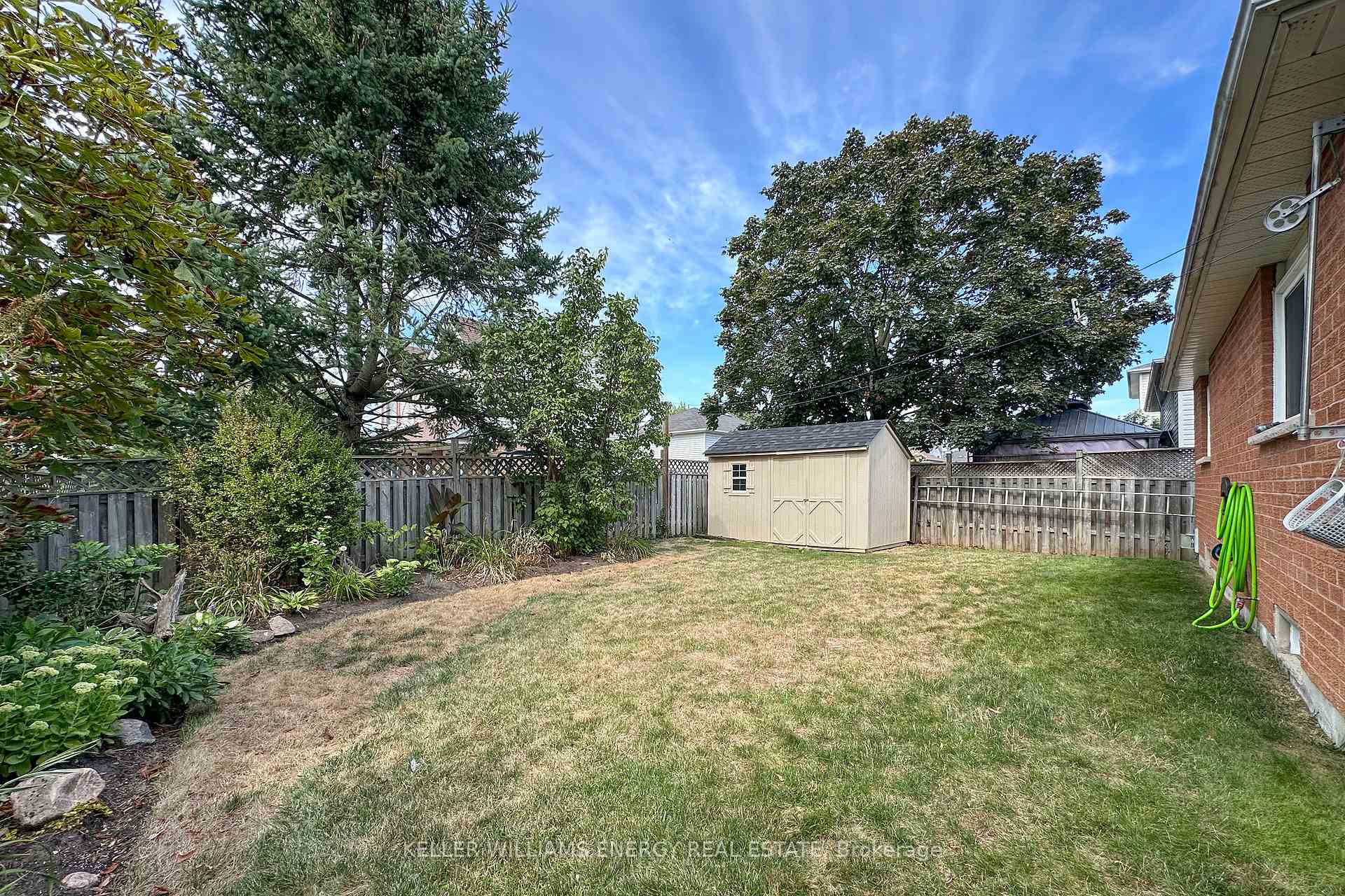 Photo 37 of 19 Stephen Avenue, Clarington, Courtice — HOMEH