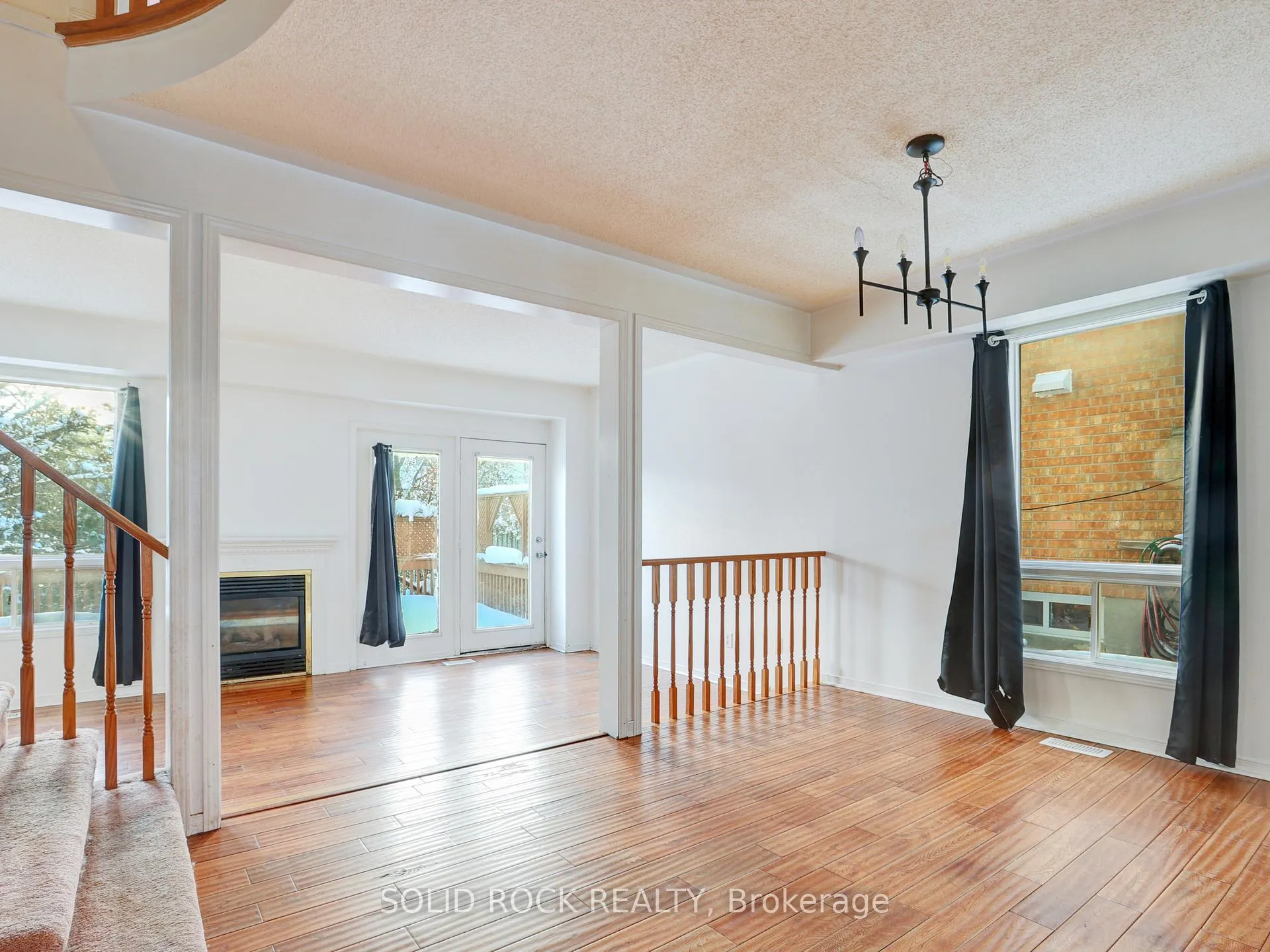 Photo 12 of 67 Northmanor Crescent, Kitchener — HOMEH