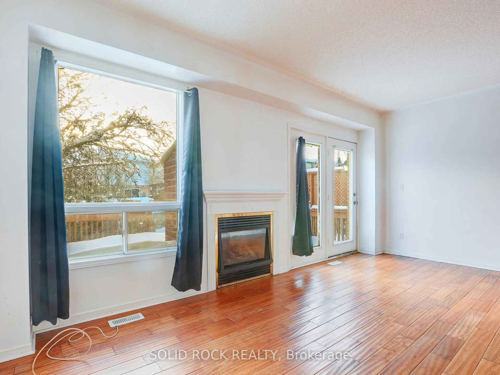 Photo 16 of 67 Northmanor Crescent, Kitchener — HOMEH