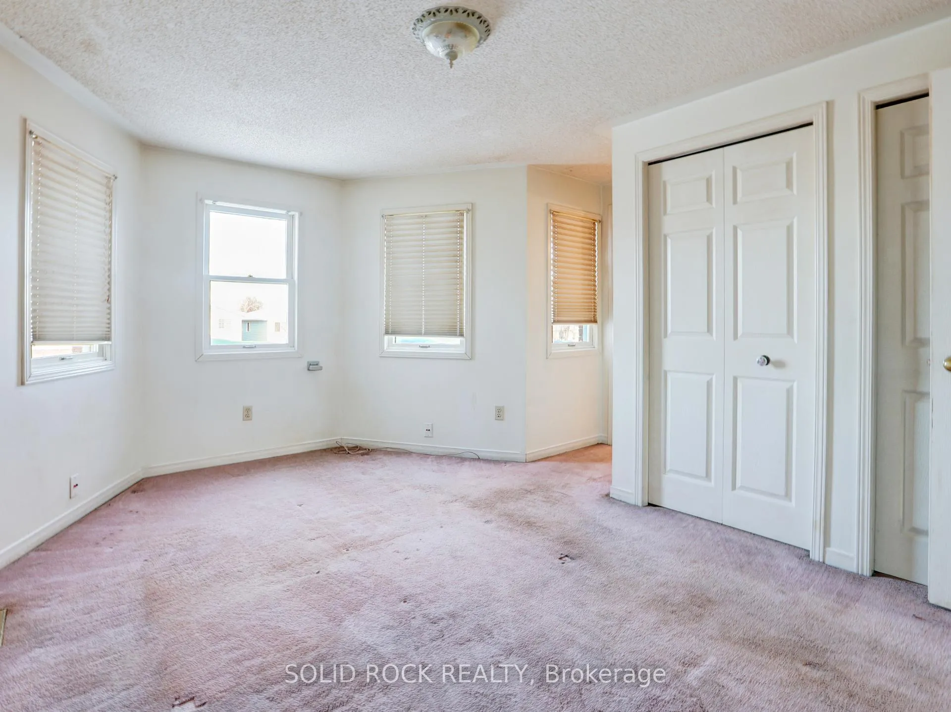 Photo 28 of 67 Northmanor Crescent, Kitchener — HOMEH