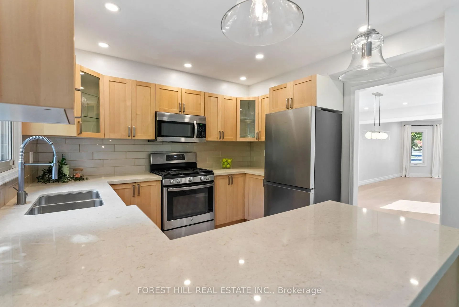Photo 12 of 50 Bluebell Crescent, Whitby, Lynde Creek — HOMEH