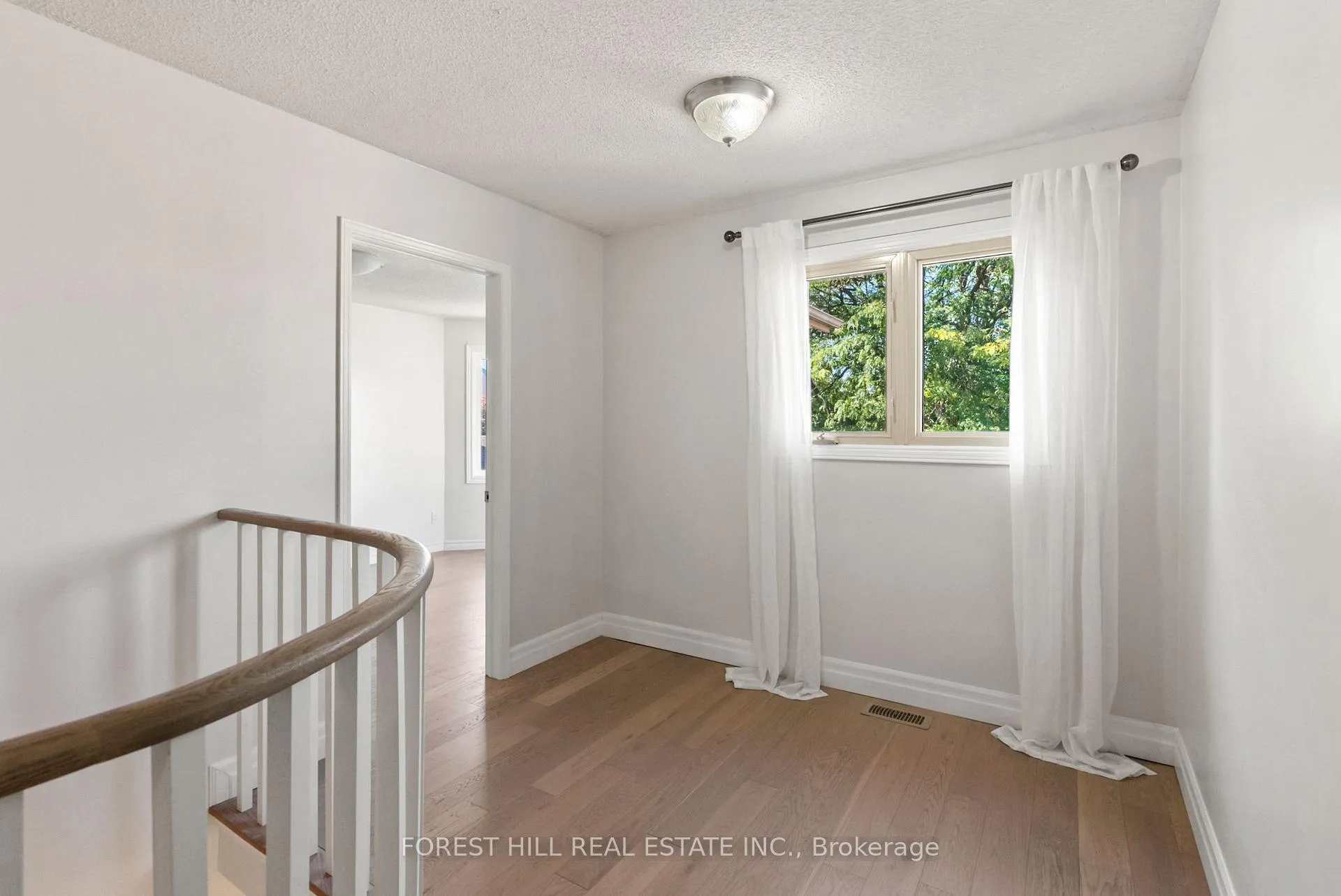 Photo 25 of 50 Bluebell Crescent, Whitby, Lynde Creek — HOMEH