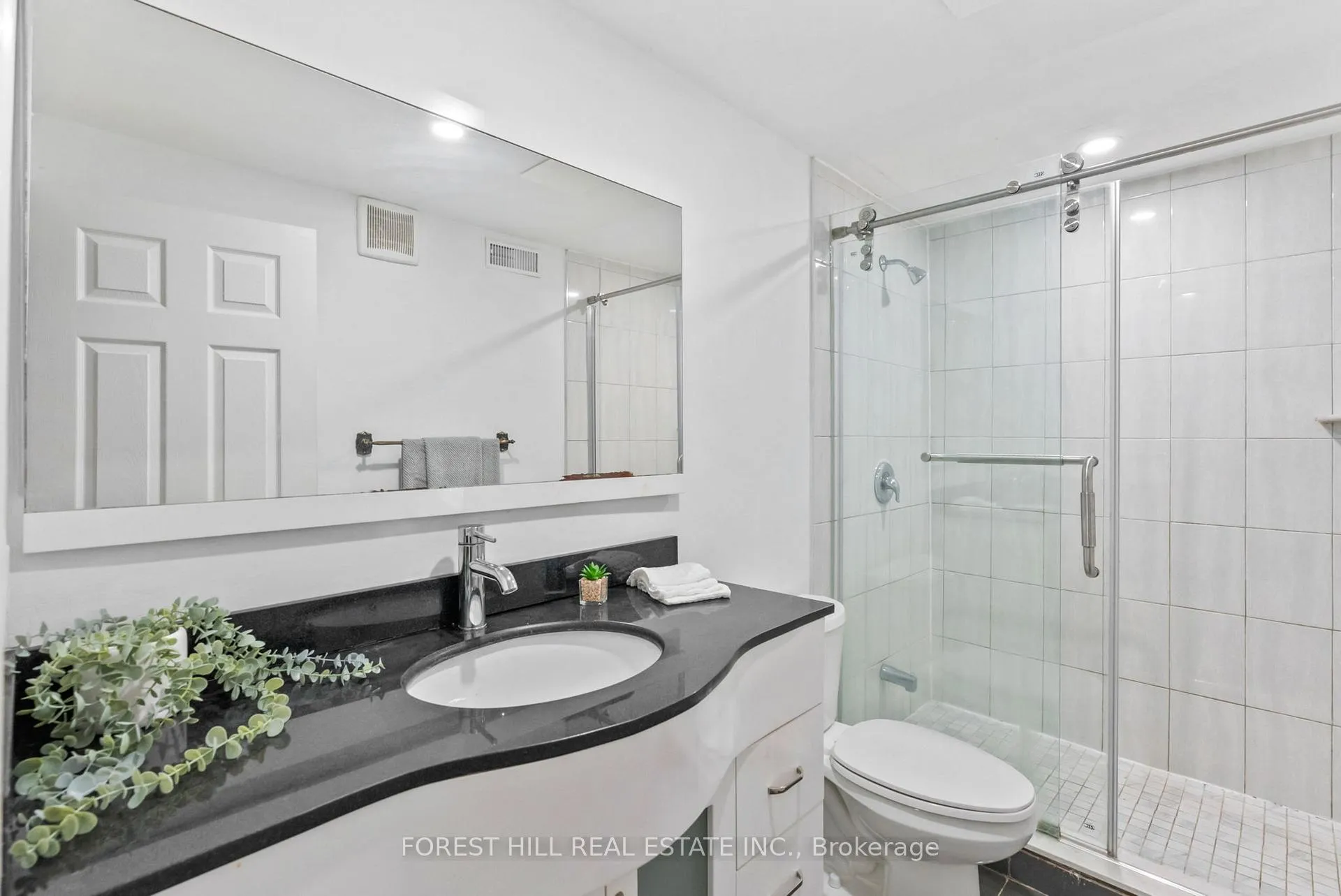 Photo 34 of 50 Bluebell Crescent, Whitby, Lynde Creek — HOMEH