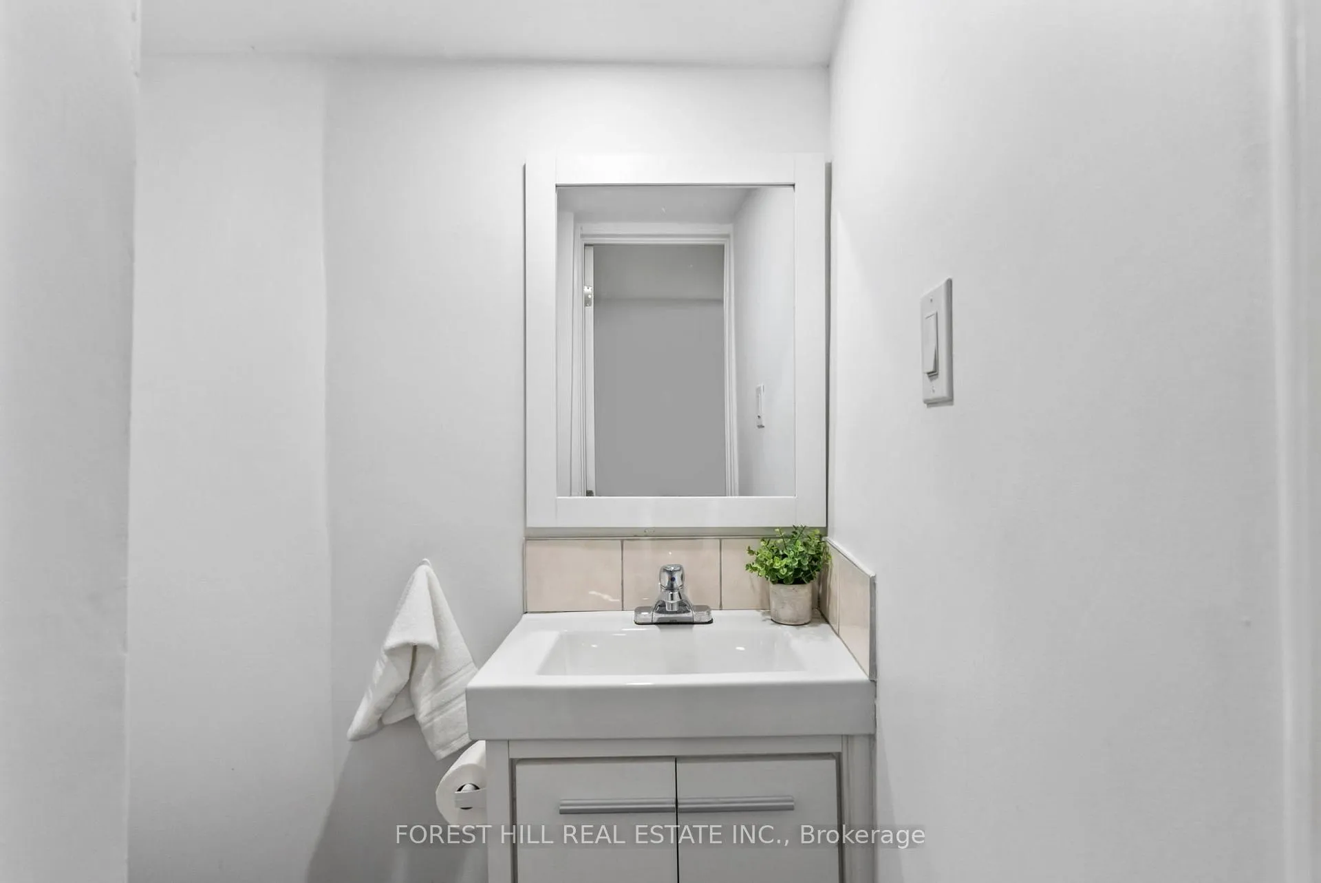 Photo 35 of 50 Bluebell Crescent, Whitby, Lynde Creek — HOMEH