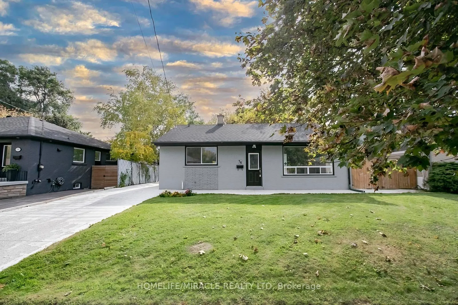 Front of 76 Raylawn Crescent
