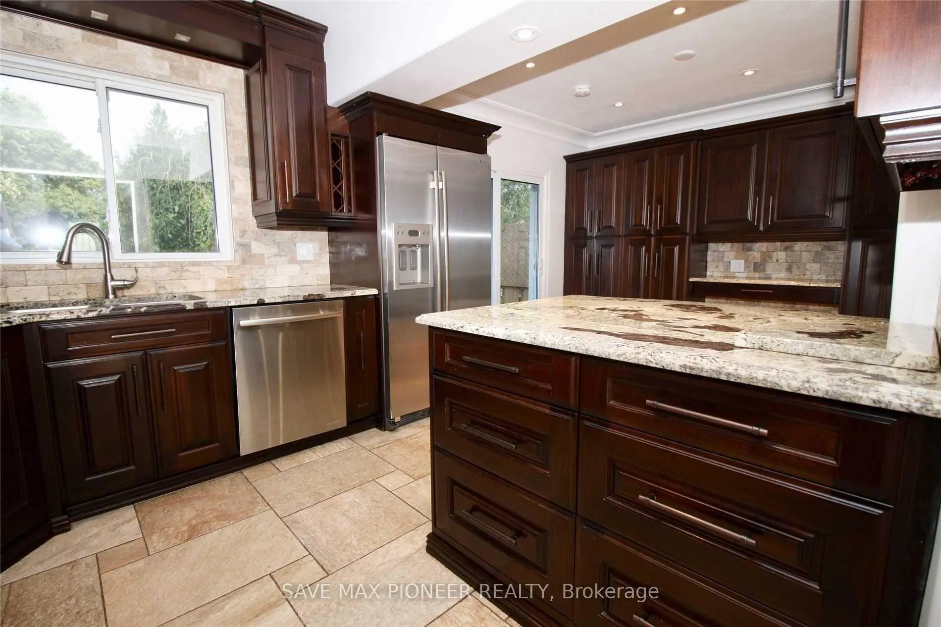 Photo 5 of 5 Parkview Boulevard, Halton Hills, Georgetown — HOMEH