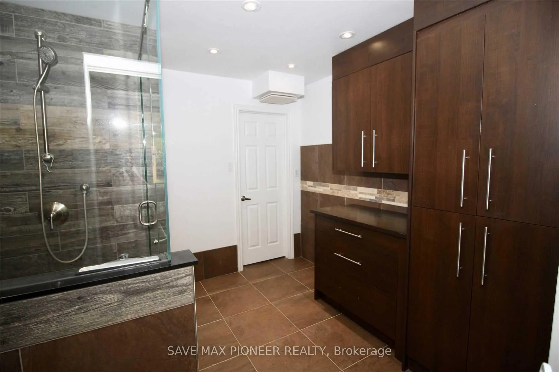 Photo 20 of 5 Parkview Boulevard, Halton Hills, Georgetown — HOMEH