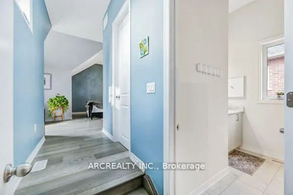 Photo 17 of 25 Thompson Way, Springwater, Centre Vespra — HOMEH