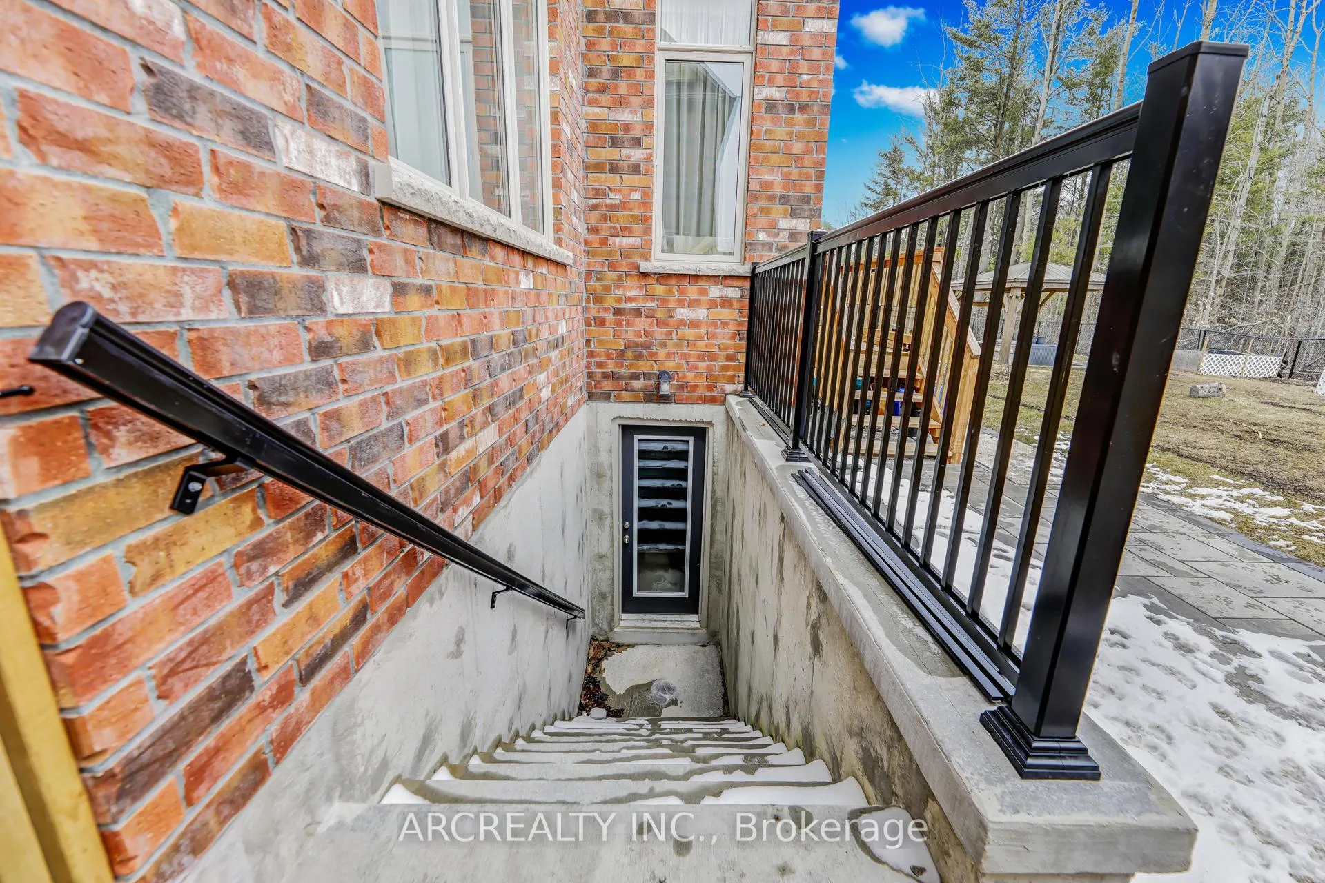 Photo 33 of 25 Thompson Way, Springwater, Centre Vespra — HOMEH