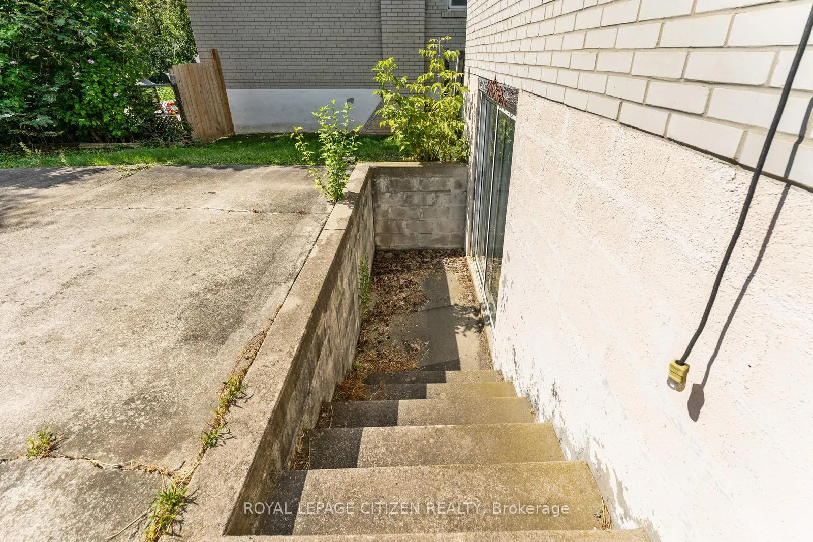 Photo 20 of 43 Railway Street, Vaughan, Maple — HOMEH