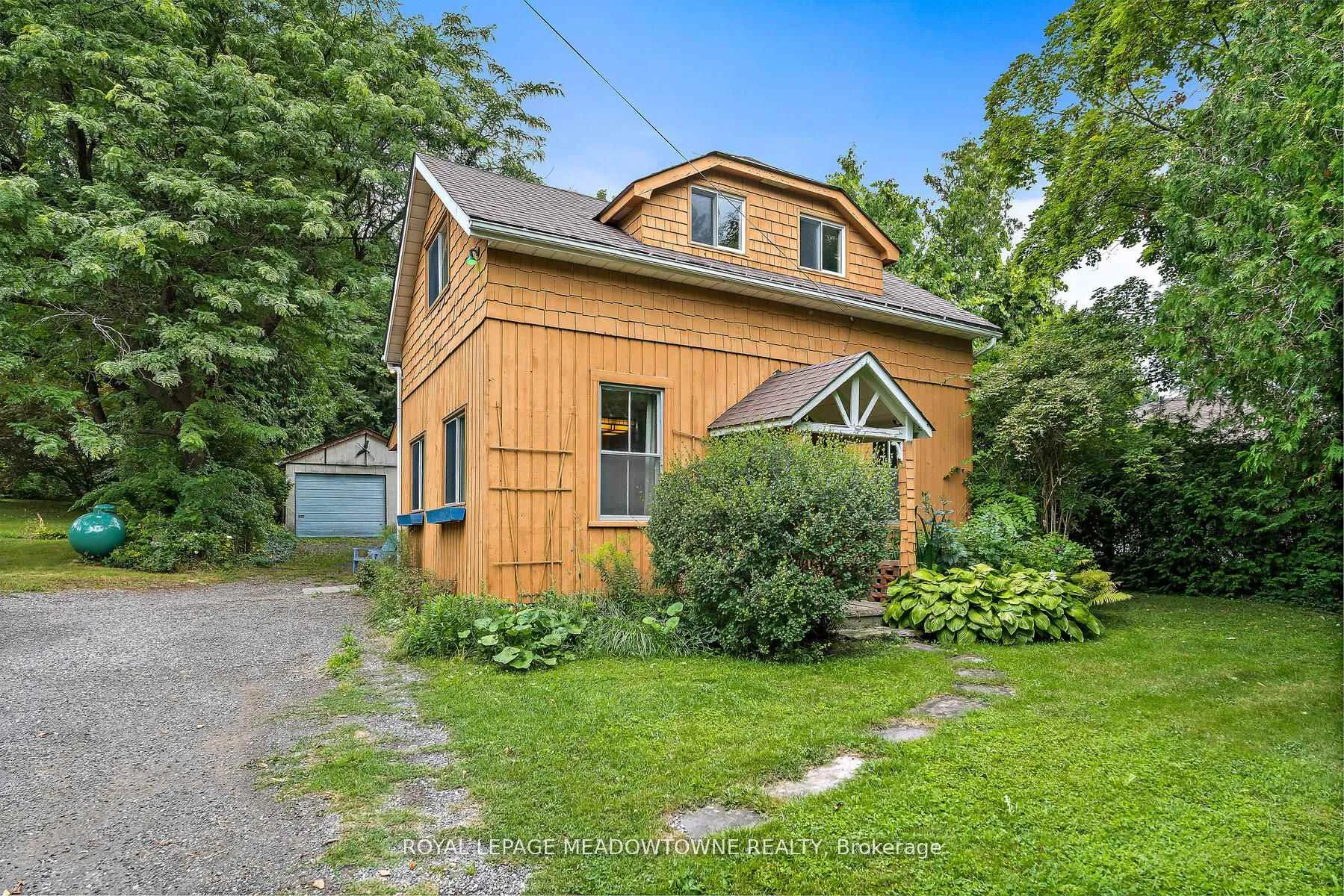 Front of 11369 22 Side Road
