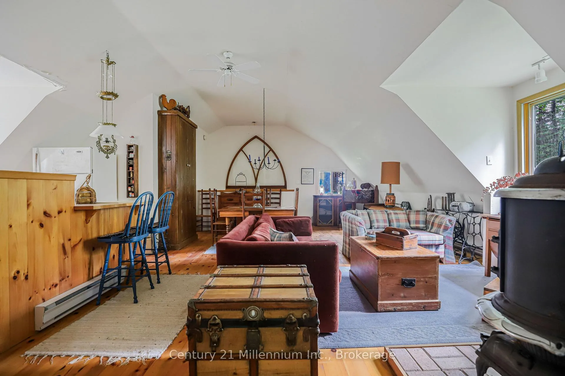Photo 15 of 264701 Southgate 26 Road, Southgate — HOMEH