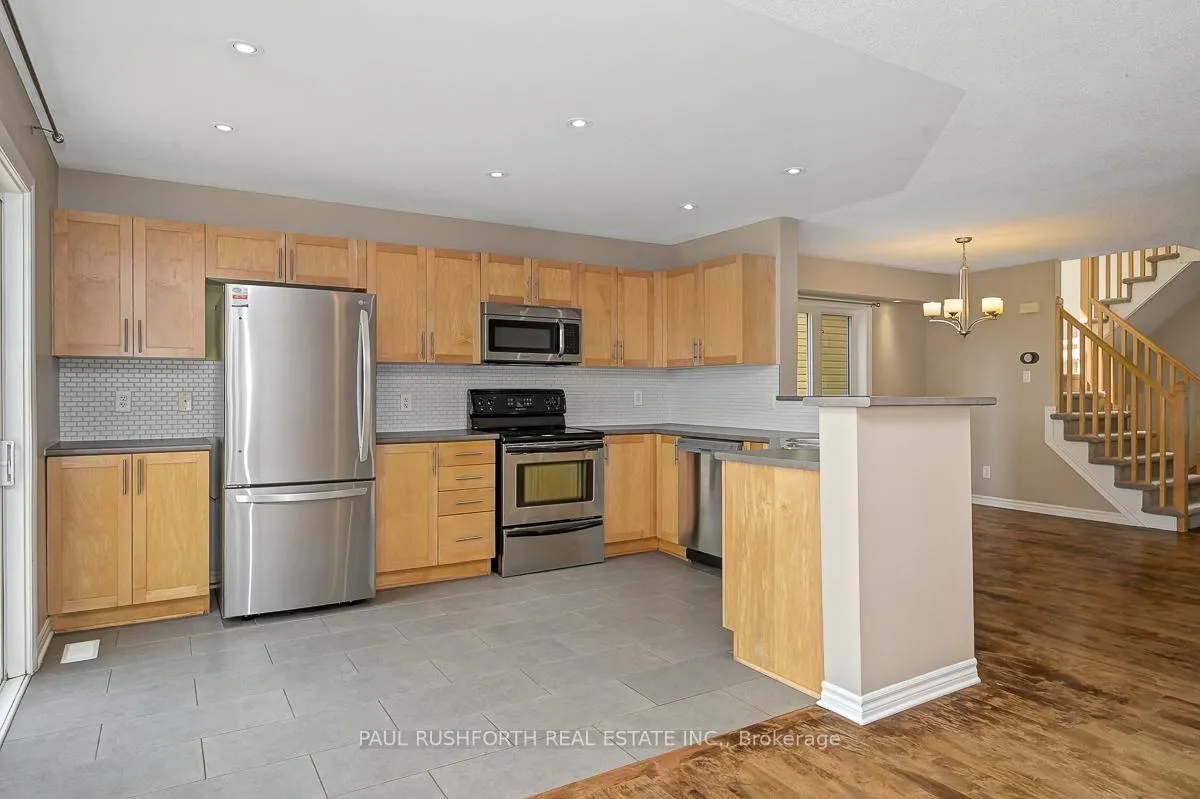 Photo 7 of 1601 Haydon Circle, Ottawa, Barrhaven - Heritage Park — HOMEH
