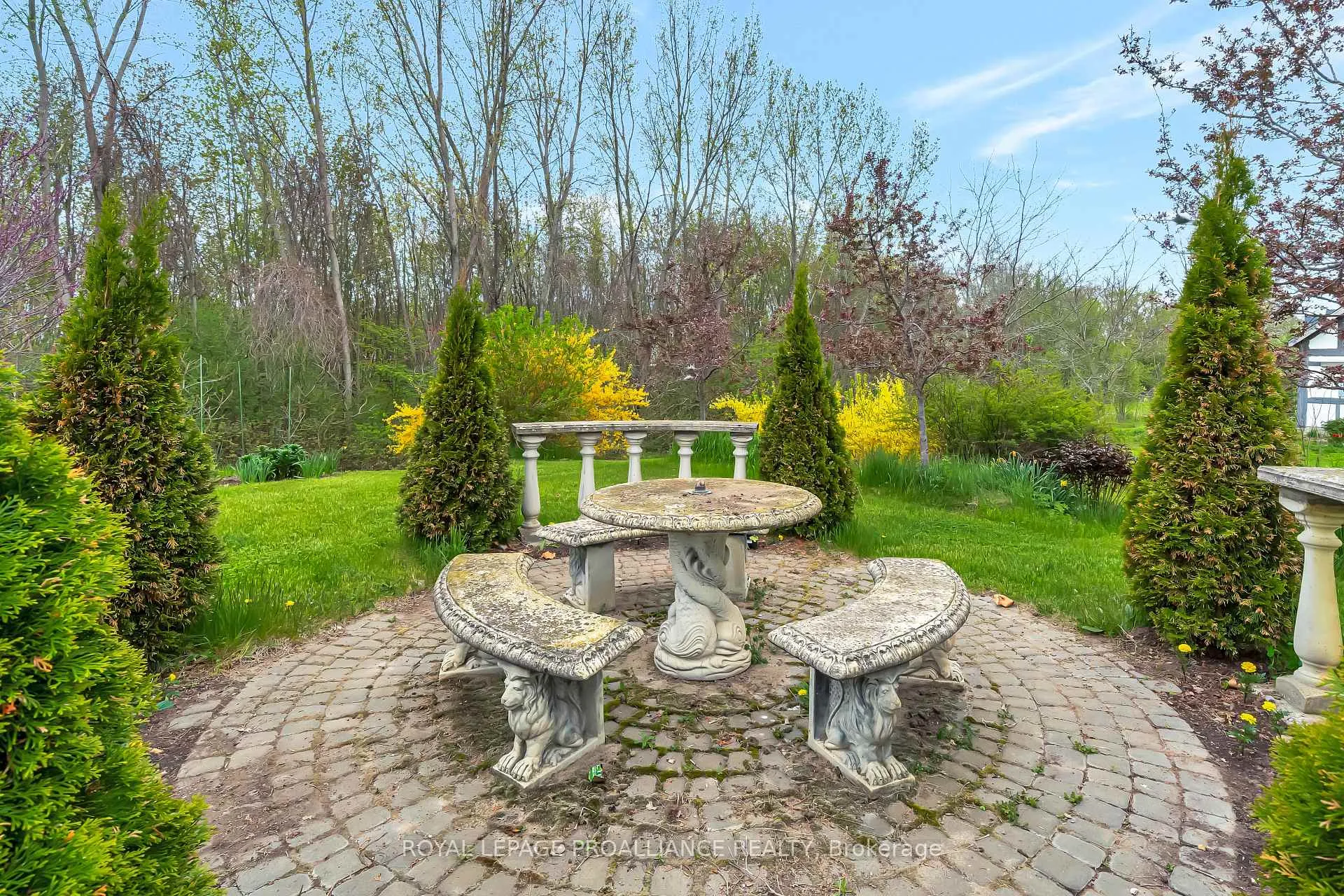 Photo 37 of 1479 Lakeside Drive, Prince Edward County, Ameliasburgh — HOMEH