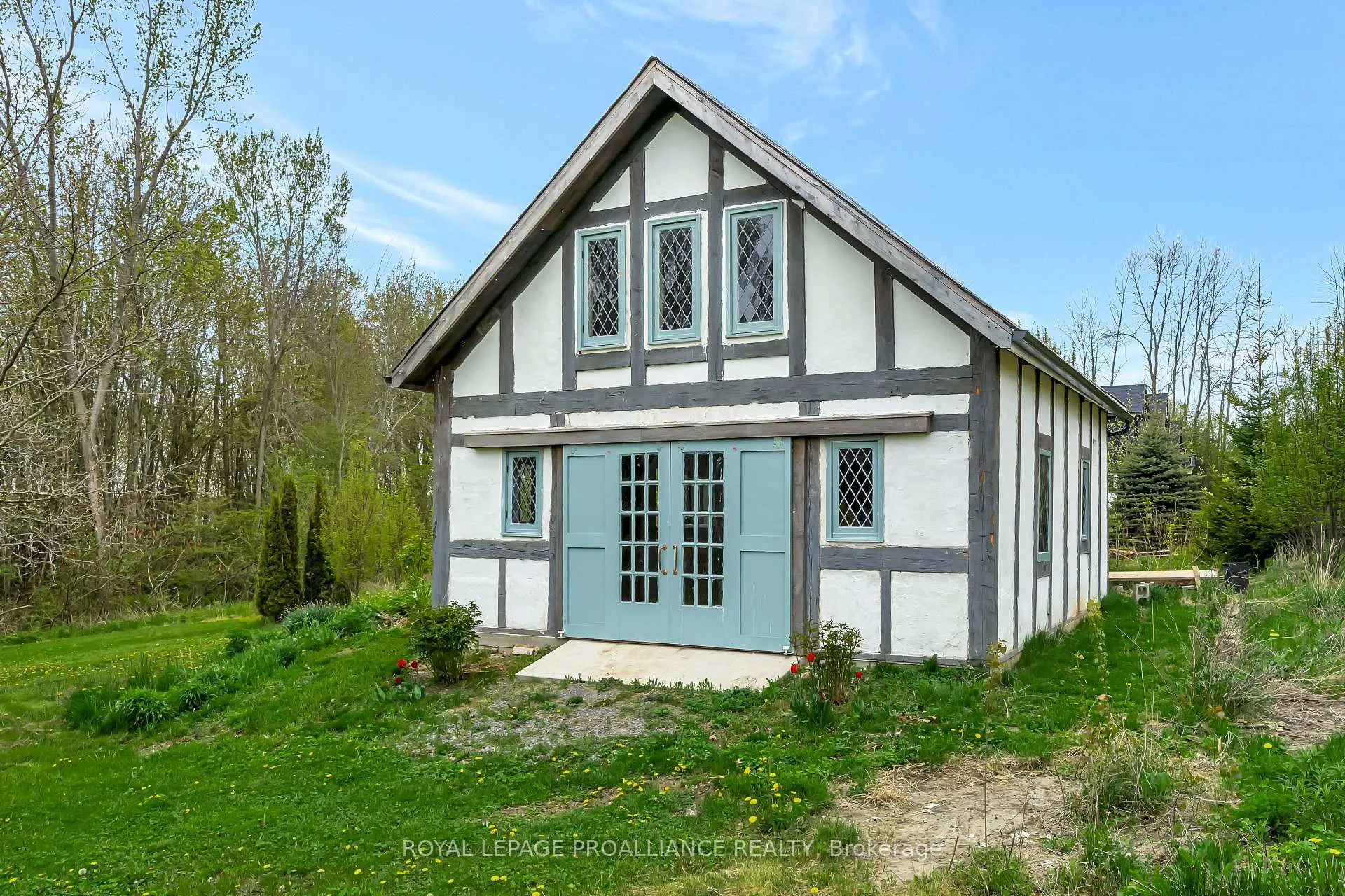Photo 38 of 1479 Lakeside Drive, Prince Edward County, Ameliasburgh — HOMEH