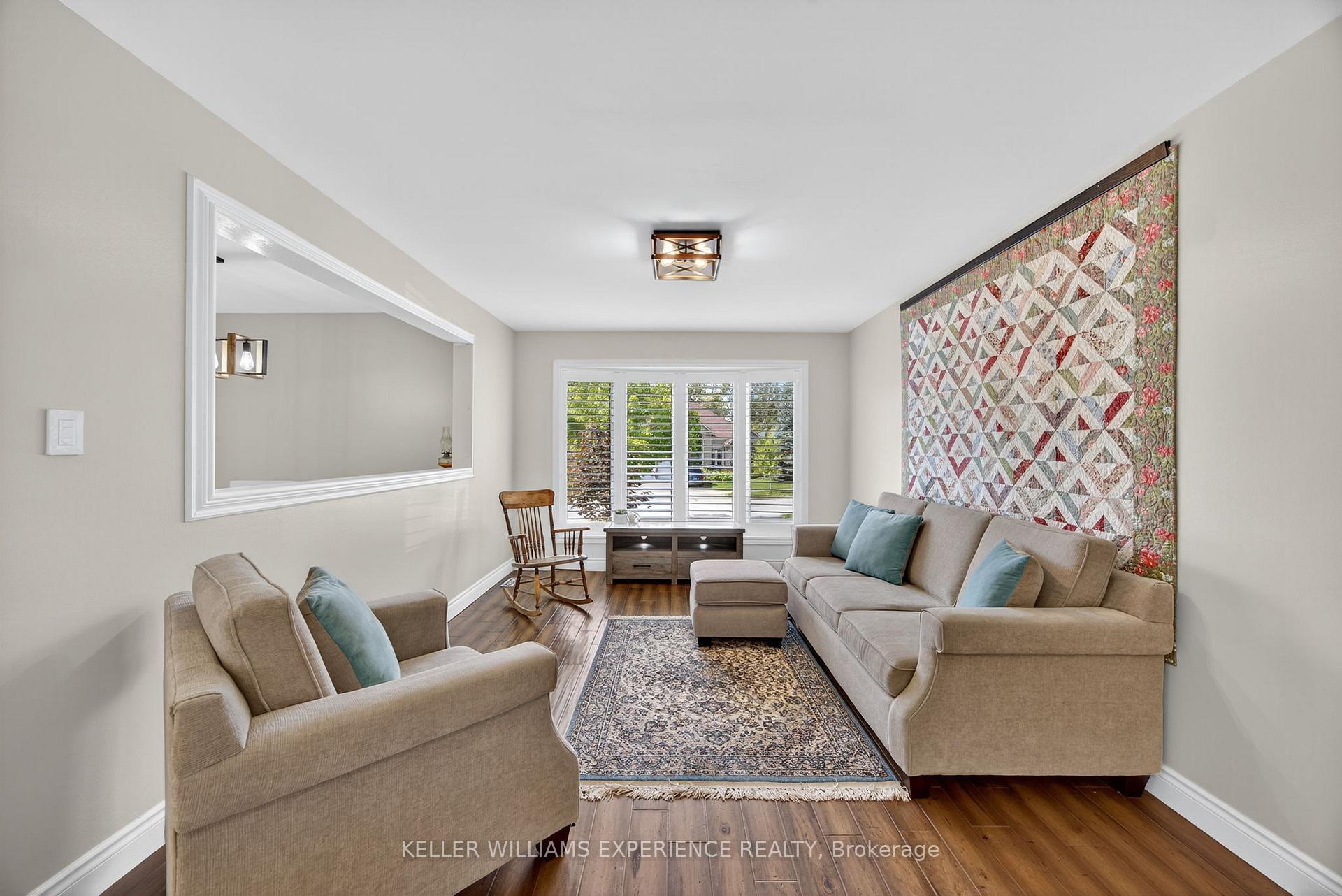 Photo 13 of 122 Emms Drive, Barrie, Holly — HOMEH