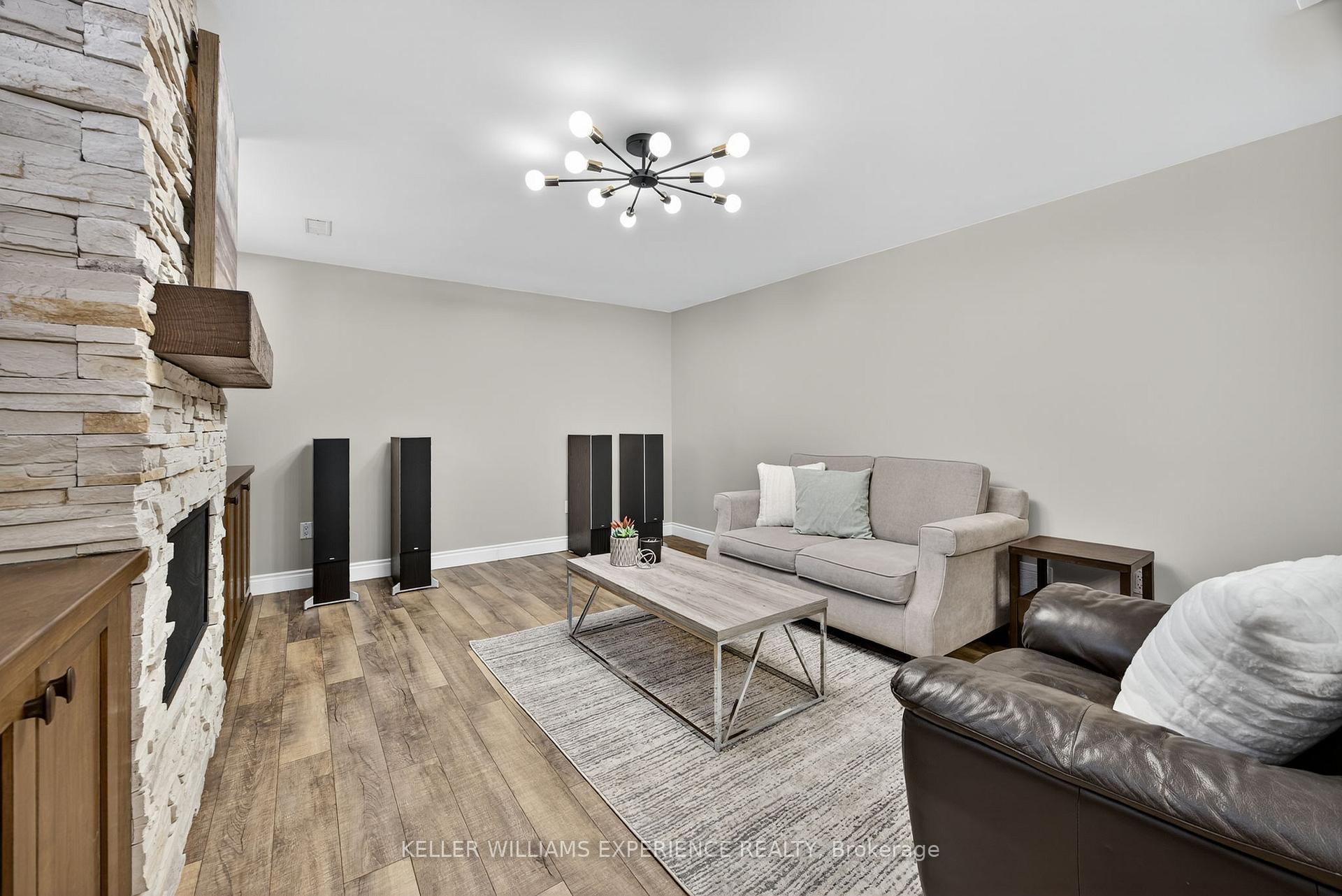 Photo 27 of 122 Emms Drive, Barrie, Holly — HOMEH