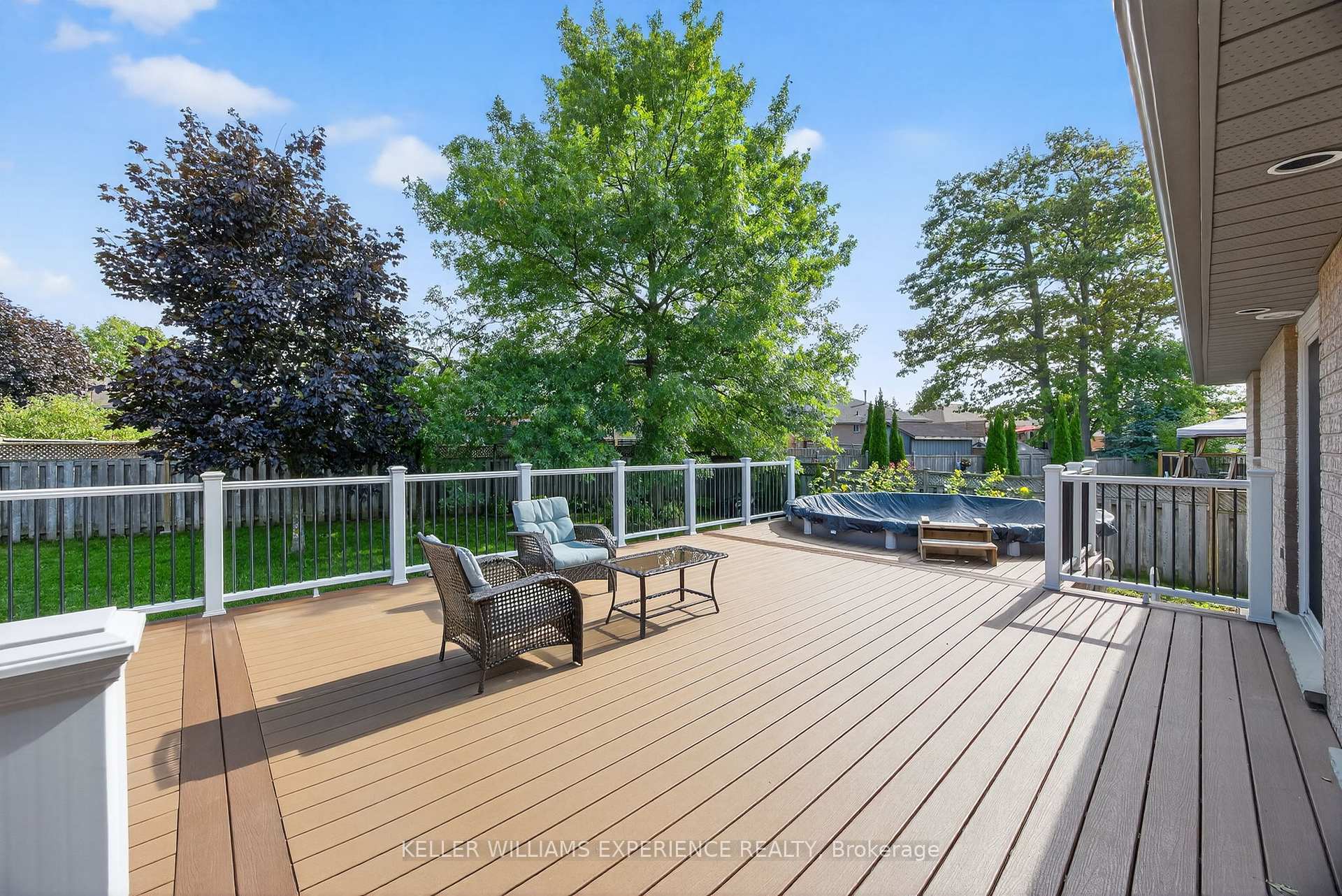 Photo 34 of 122 Emms Drive, Barrie, Holly — HOMEH